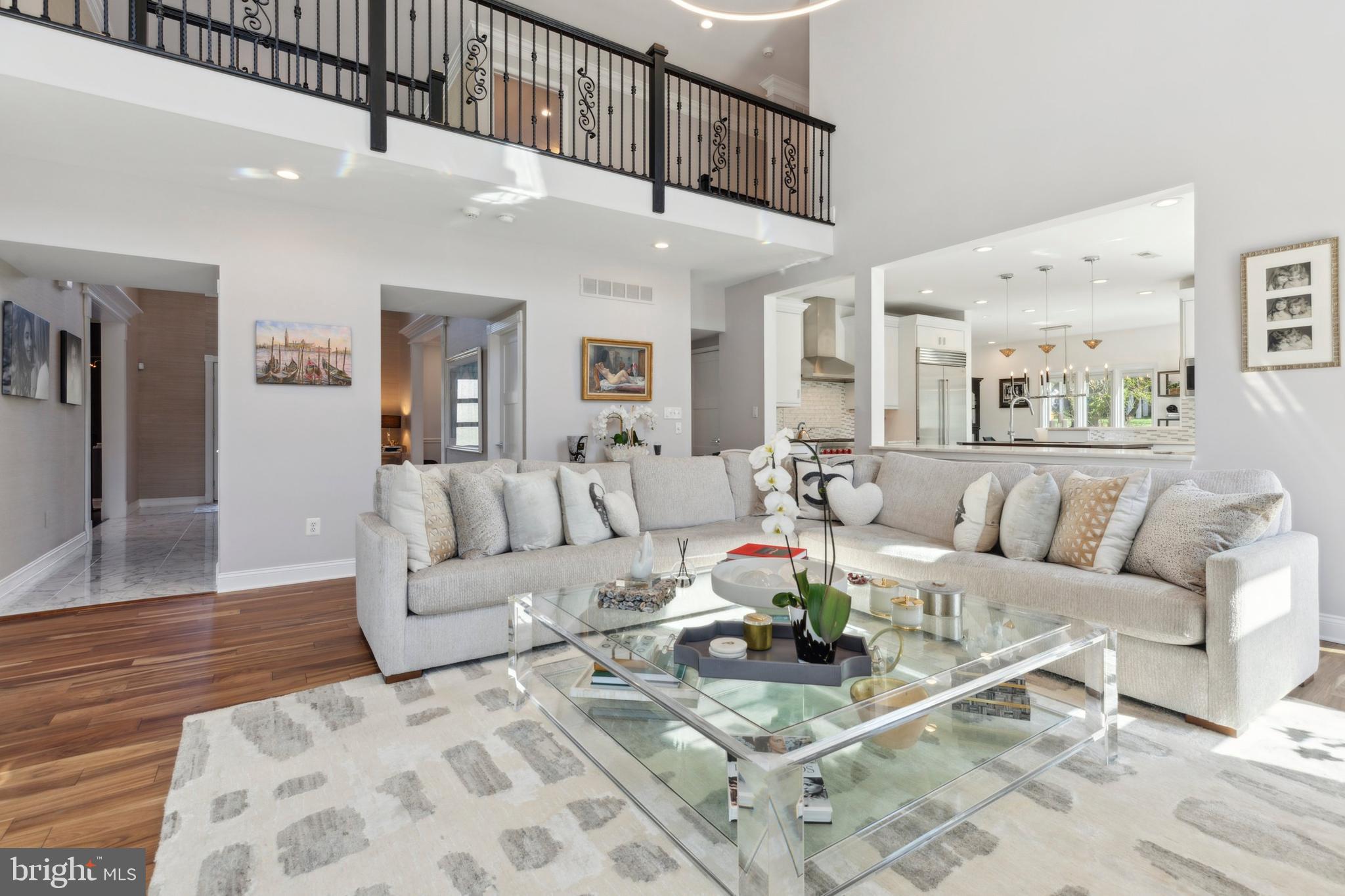 LAFAYETTE HILL - Residential