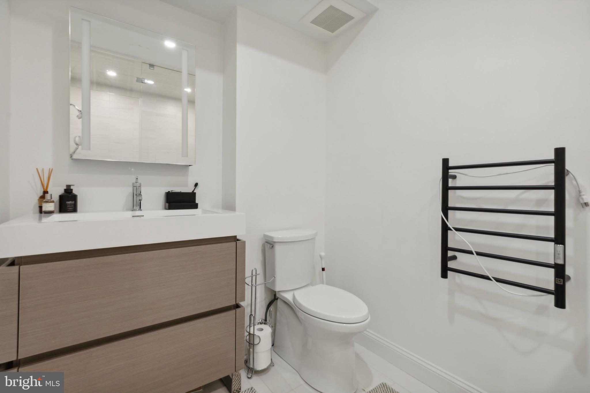 LAFAYETTE HILL - Residential