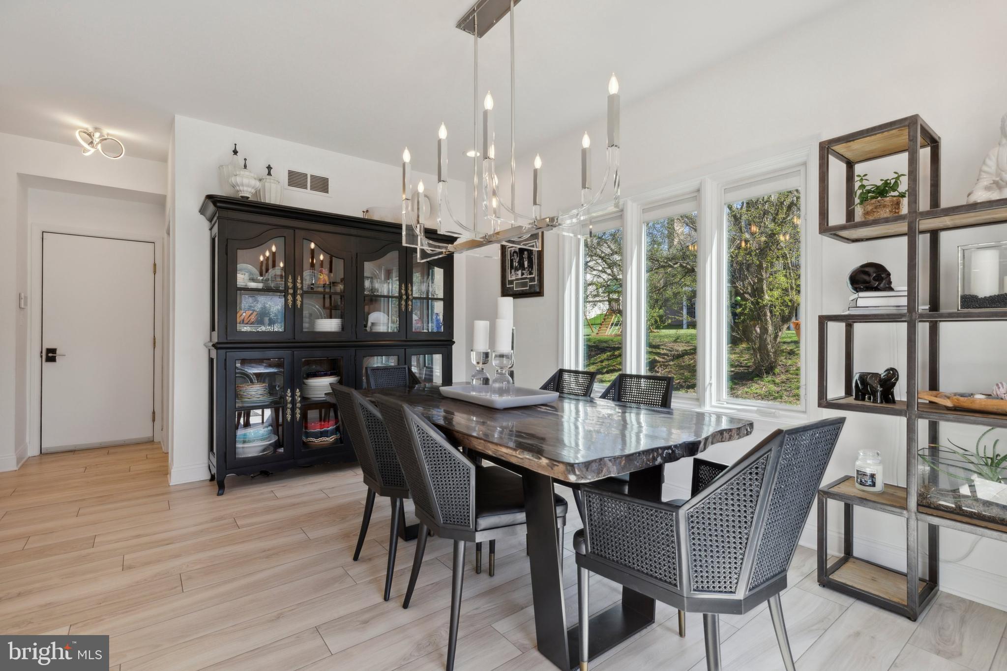 LAFAYETTE HILL - Residential