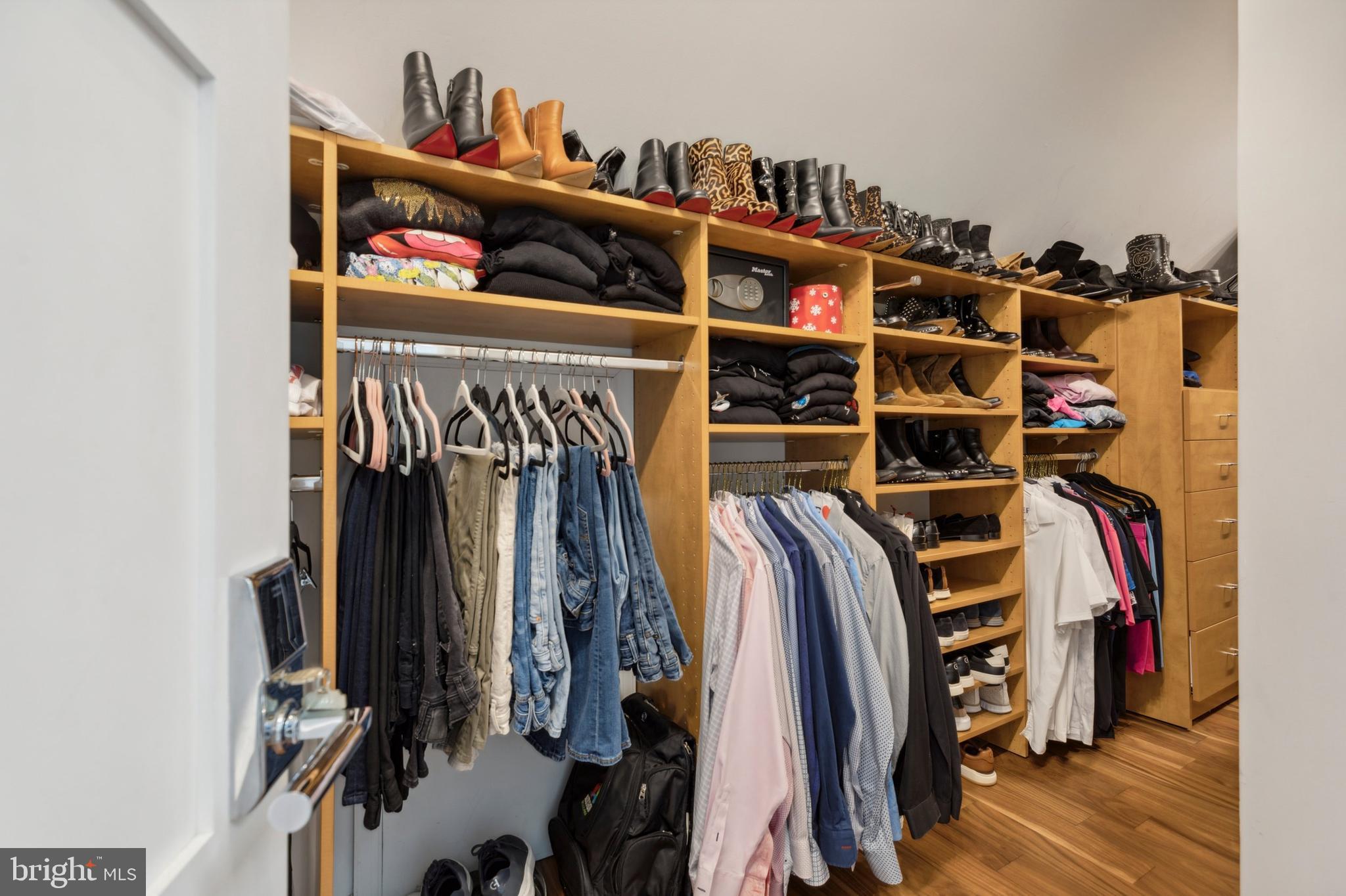 LAFAYETTE HILL - Residential