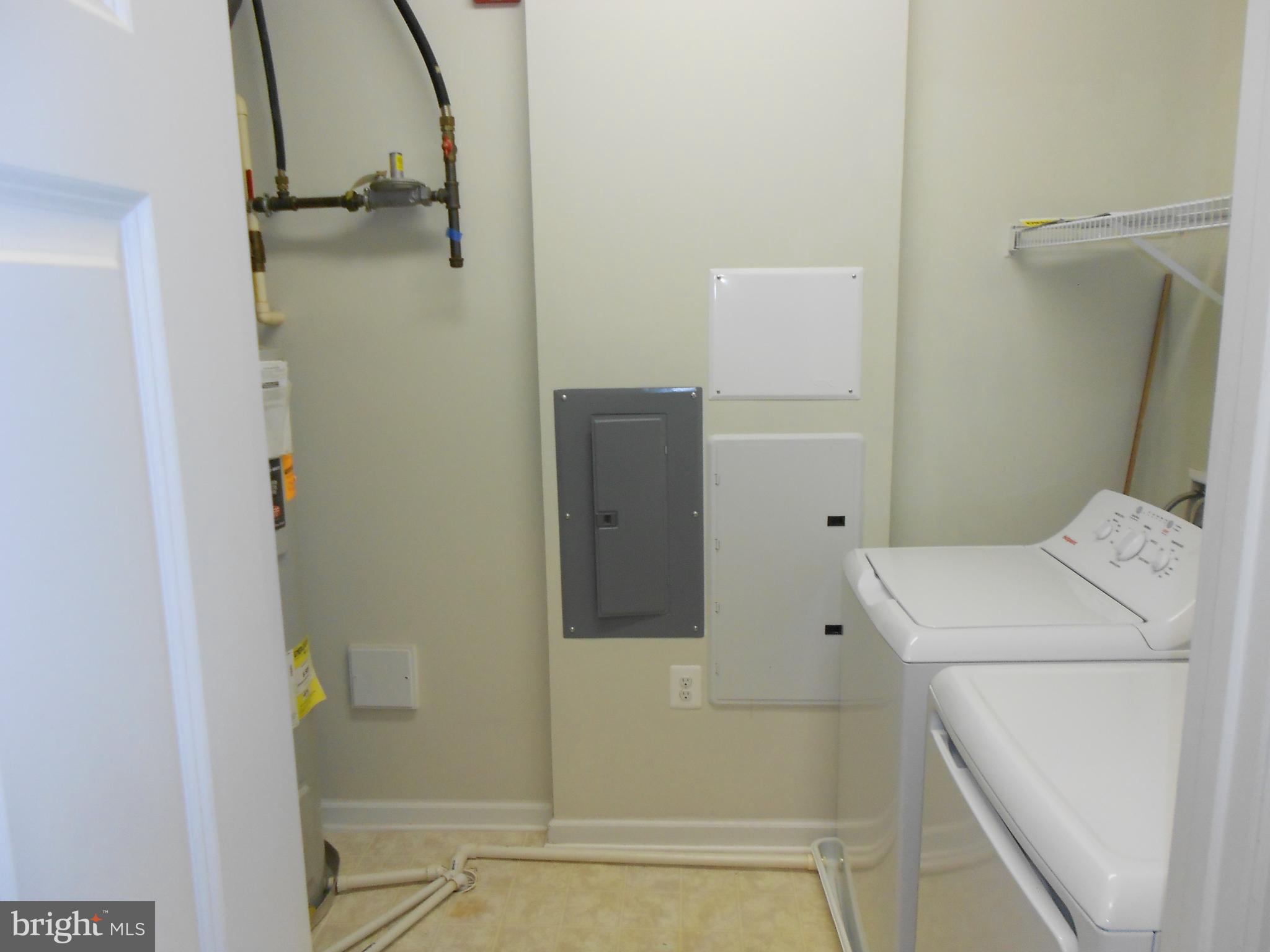 POTOMAC GREEN BY DEL WEBB - Residential