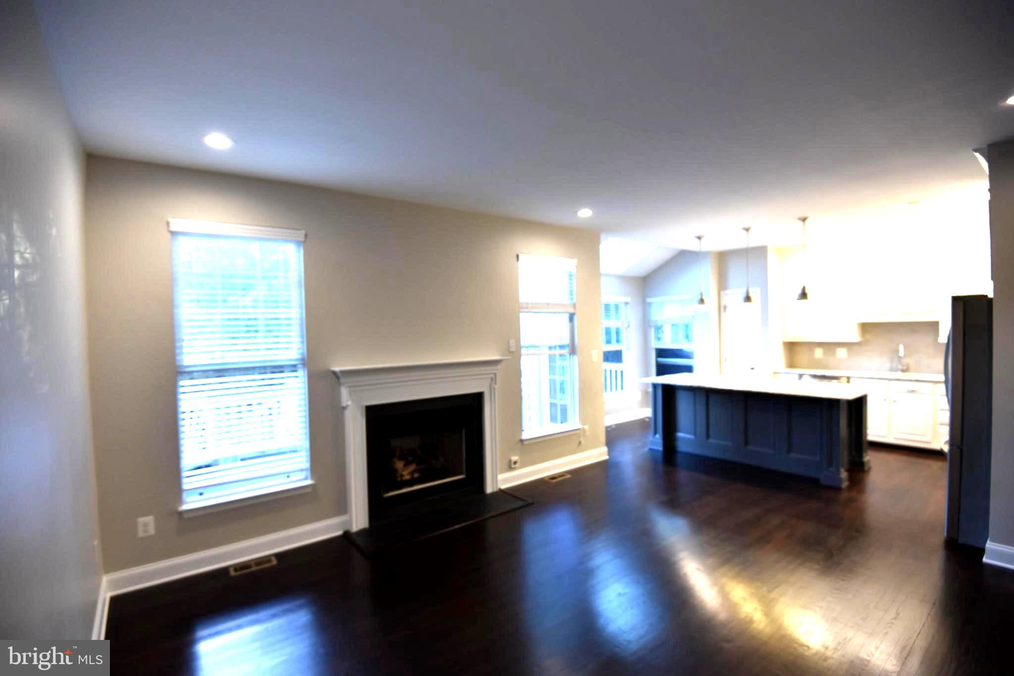 BELMONT COUNTRY CLUB - Residential Lease