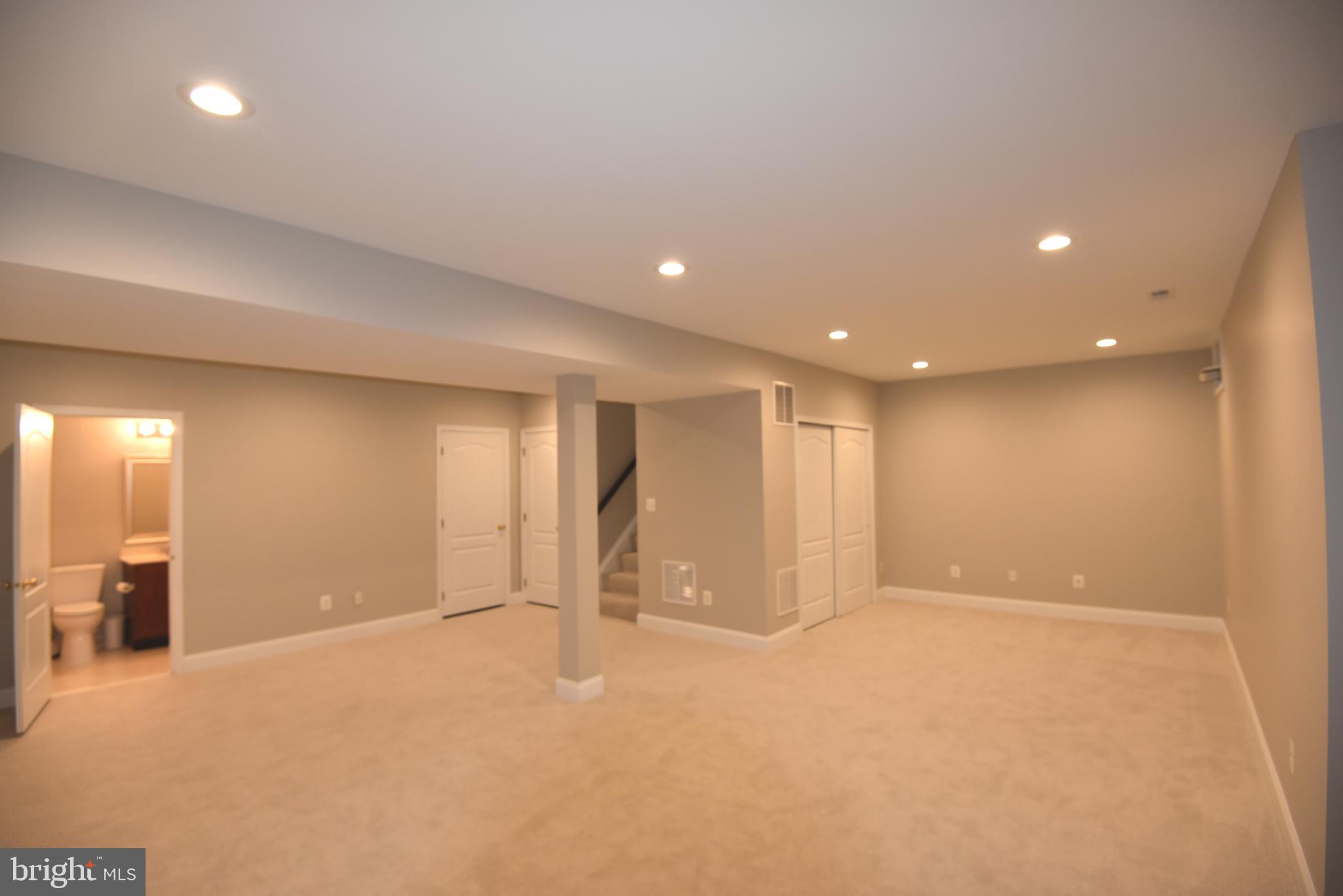 BELMONT COUNTRY CLUB - Residential Lease