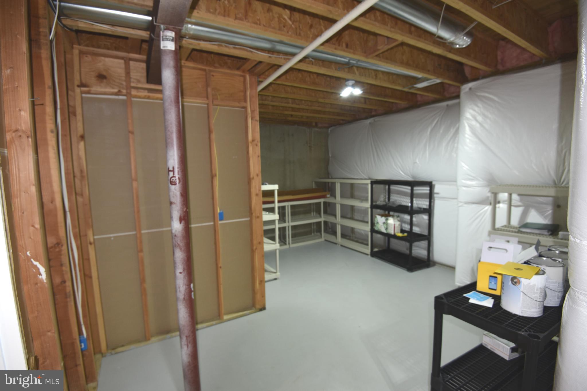 BELMONT COUNTRY CLUB - Residential Lease