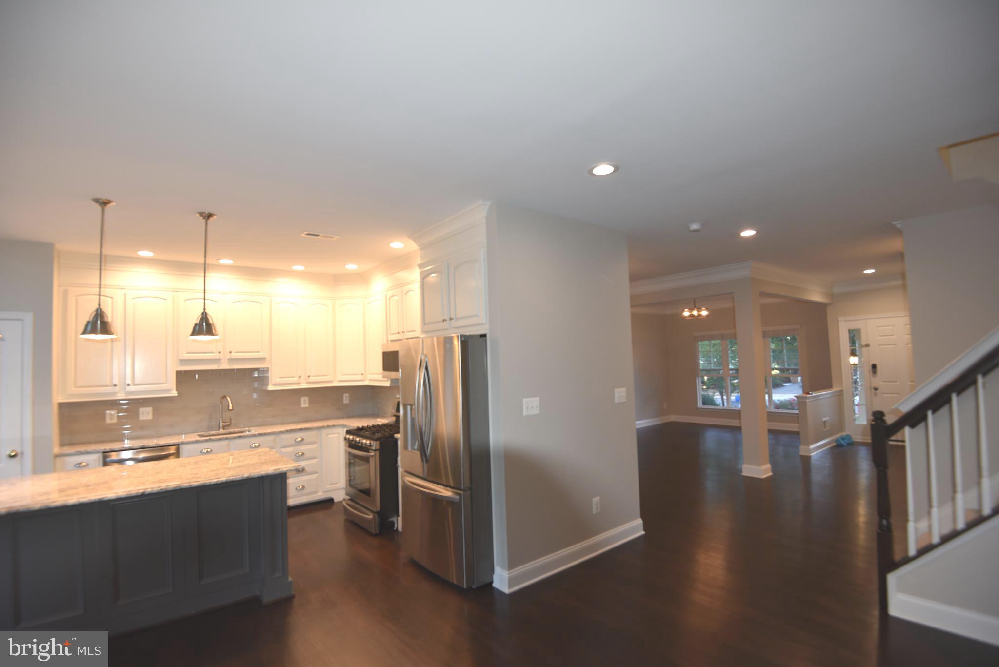 BELMONT COUNTRY CLUB - Residential Lease