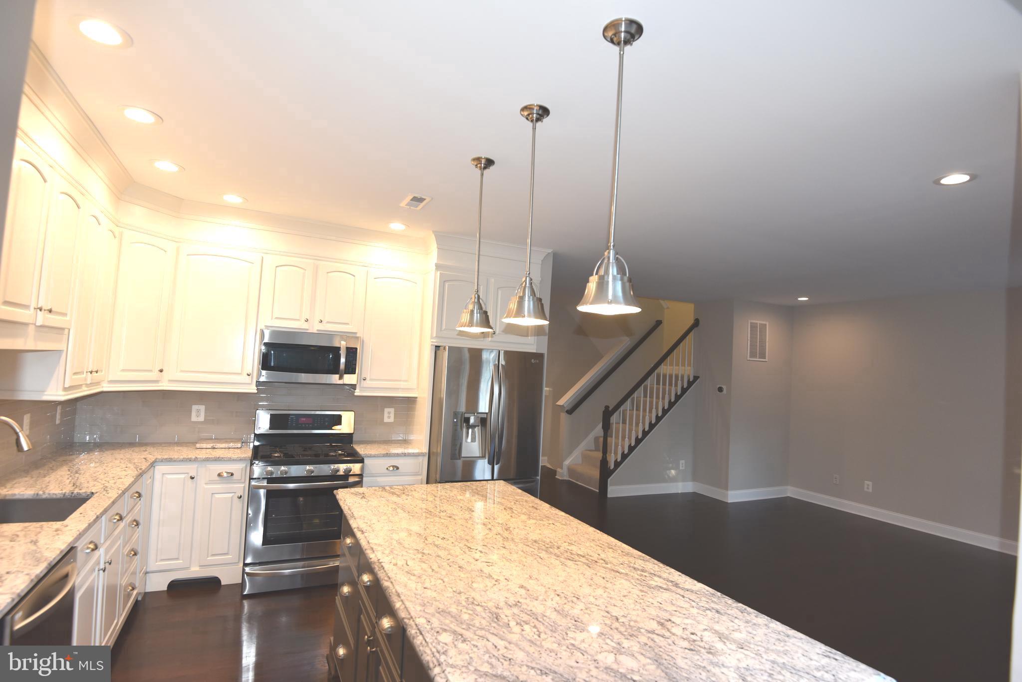 BELMONT COUNTRY CLUB - Residential Lease