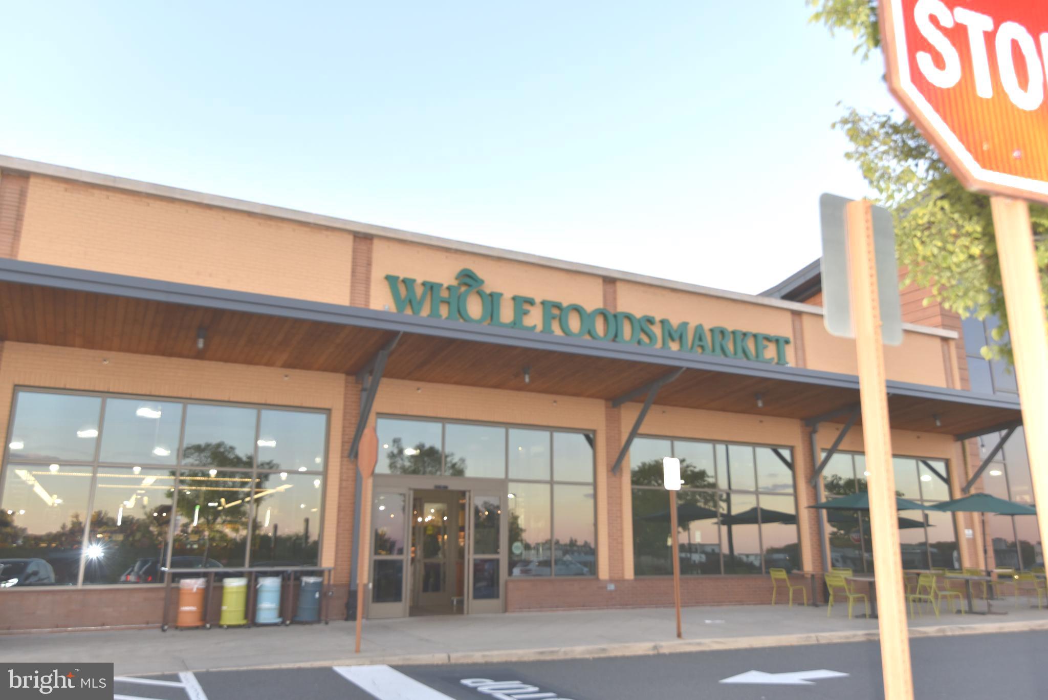 BELMONT COUNTRY CLUB - Residential Lease