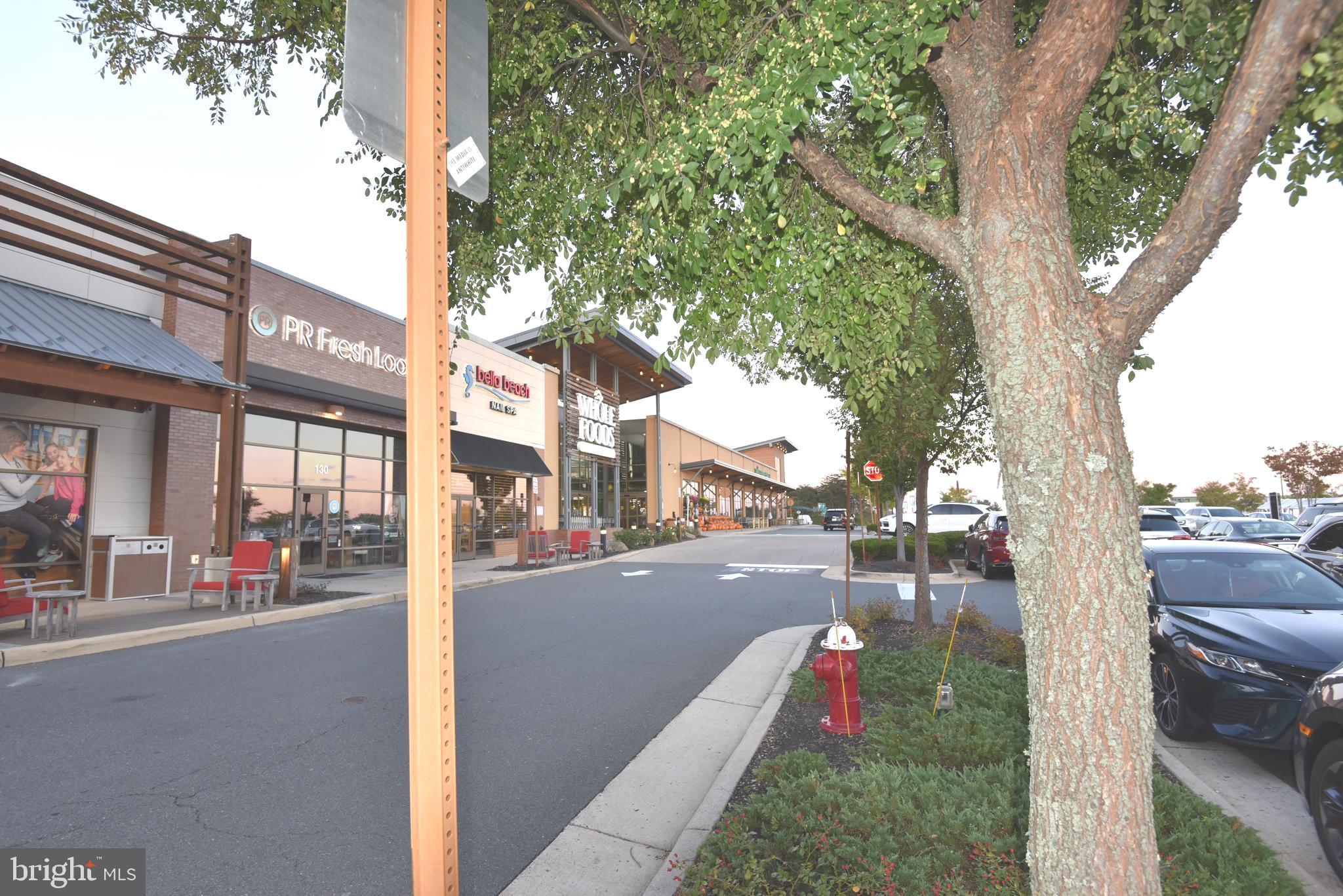 BELMONT COUNTRY CLUB - Residential Lease