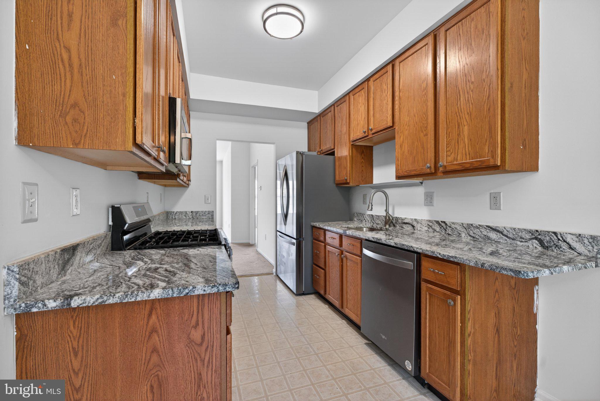 STUARTS KEEP - Residential