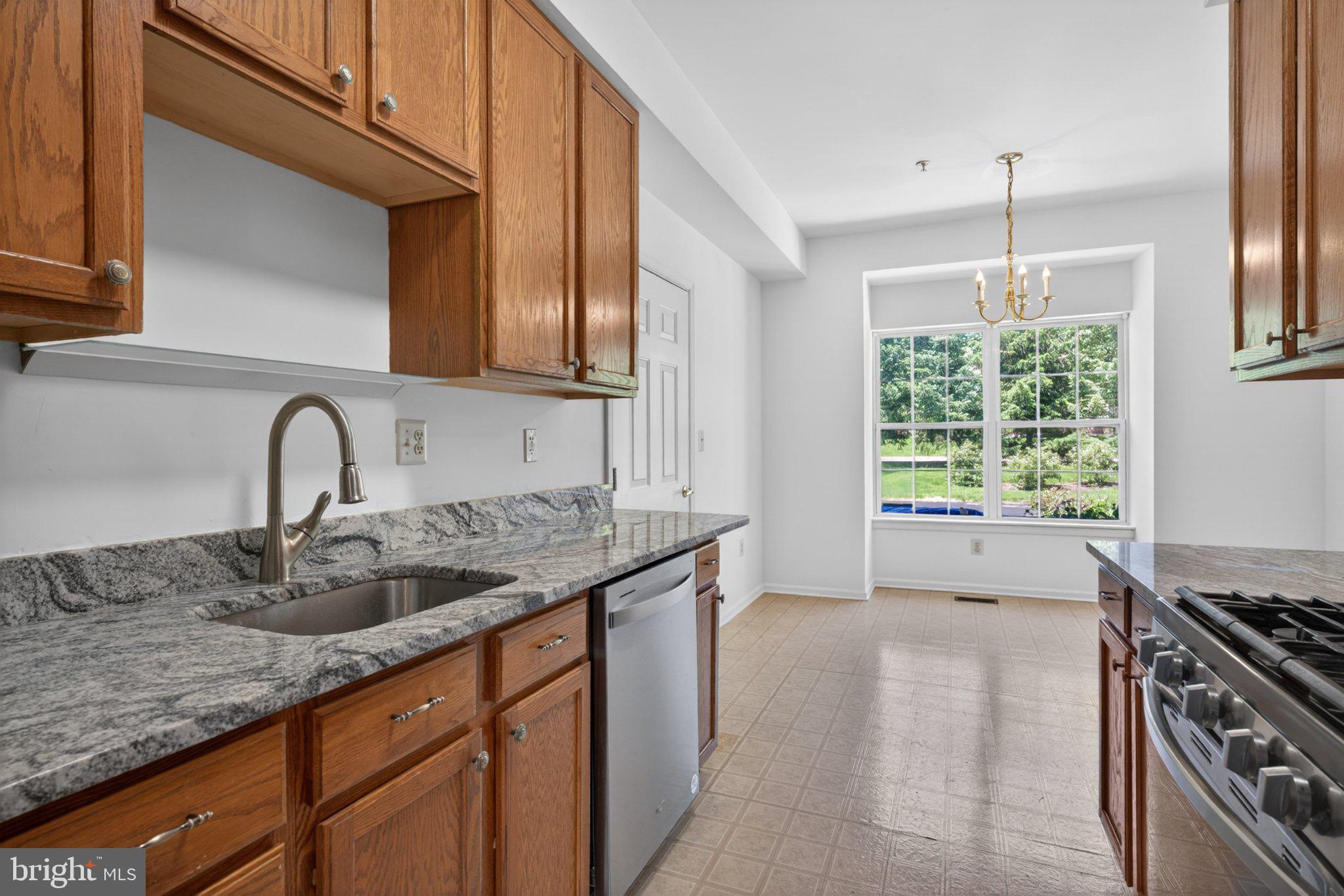 STUARTS KEEP - Residential