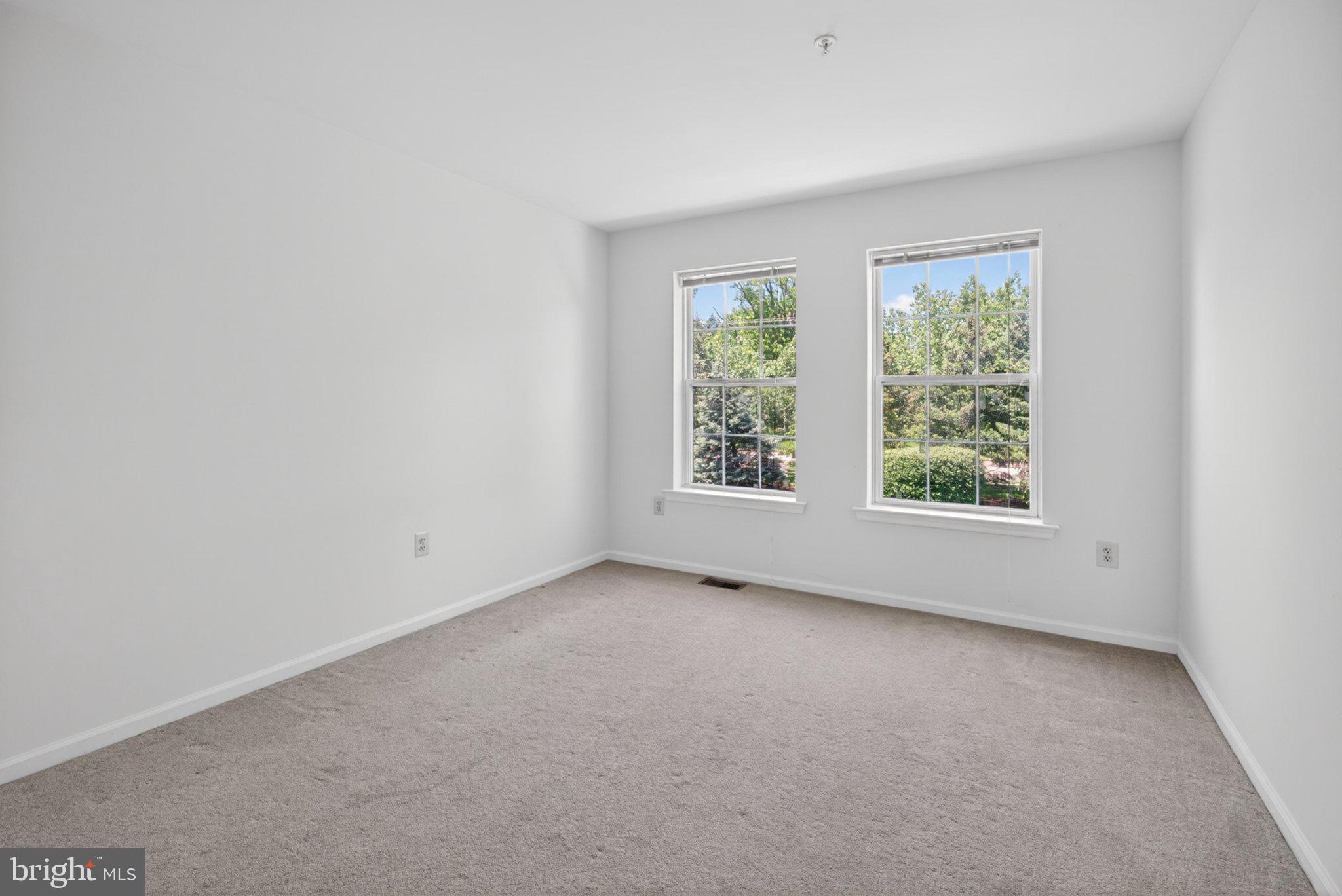 STUARTS KEEP - Residential