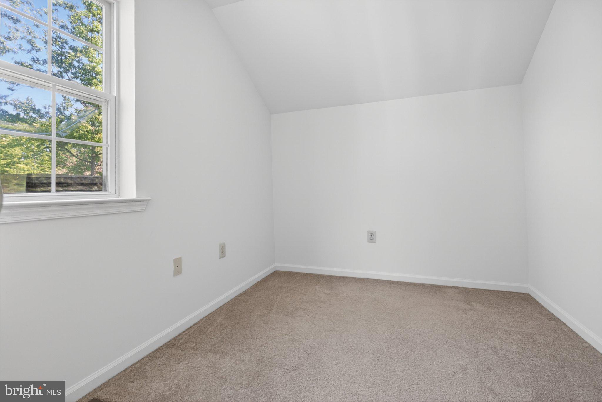 STUARTS KEEP - Residential