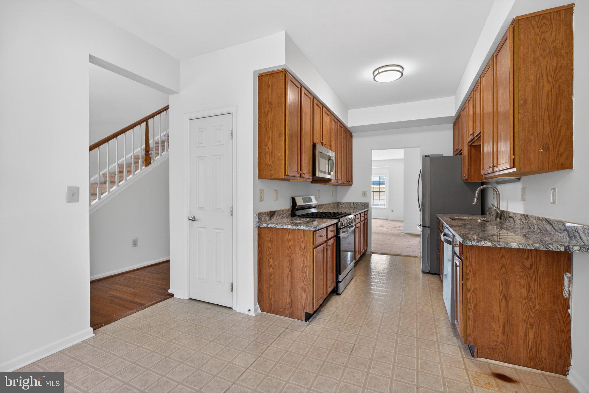STUARTS KEEP - Residential