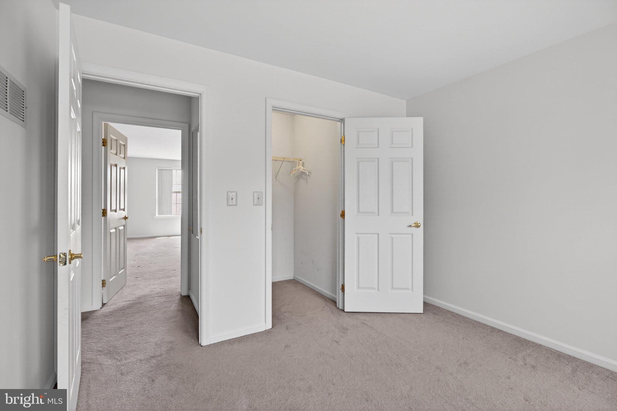 STUARTS KEEP - Residential
