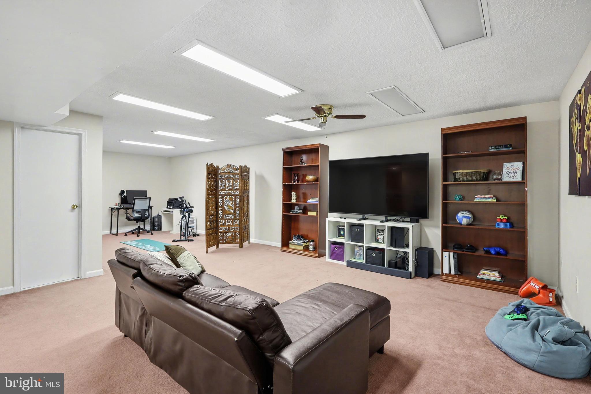 COLESVILLE OUTSIDE - Residential