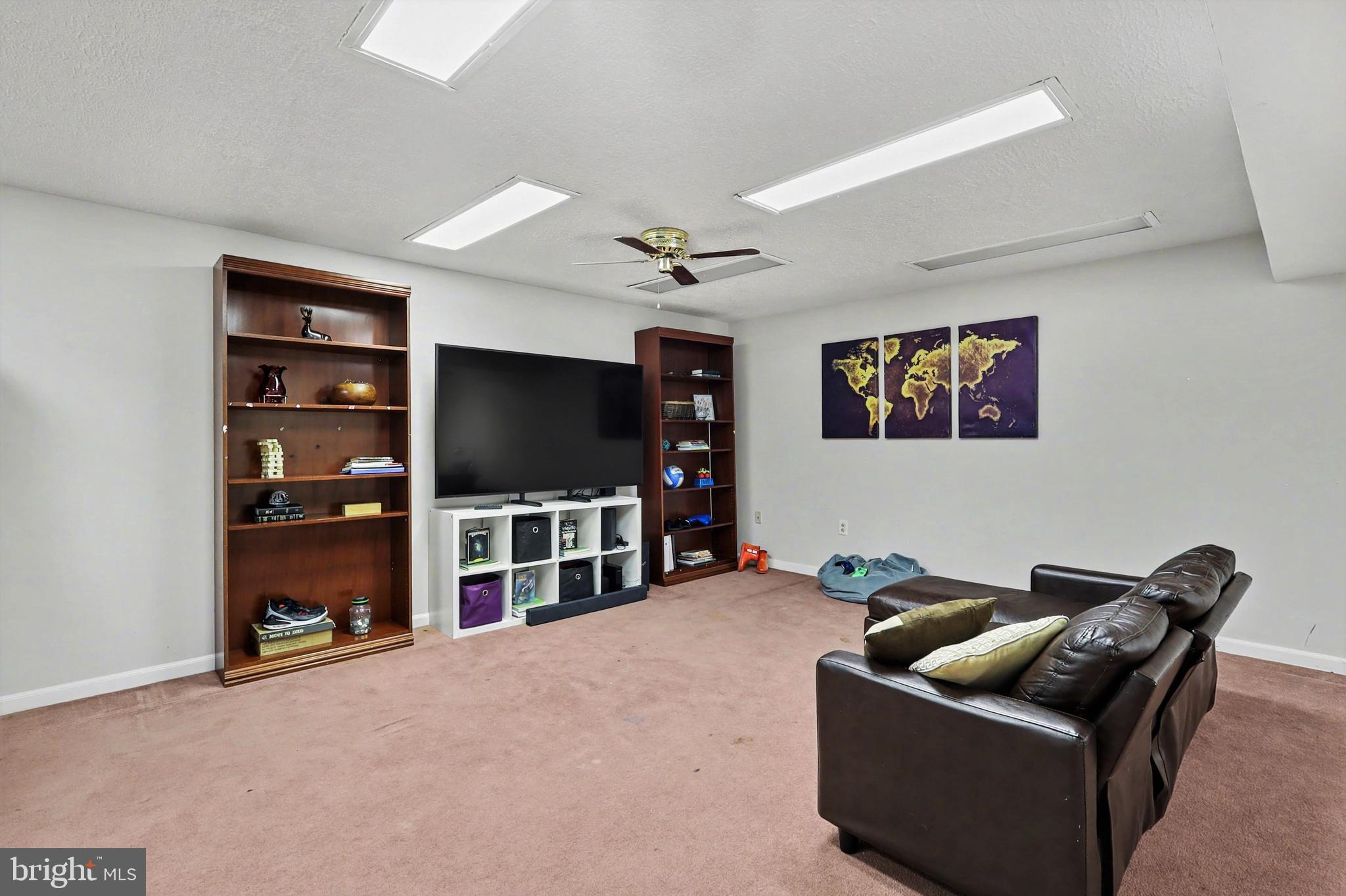 COLESVILLE OUTSIDE - Residential