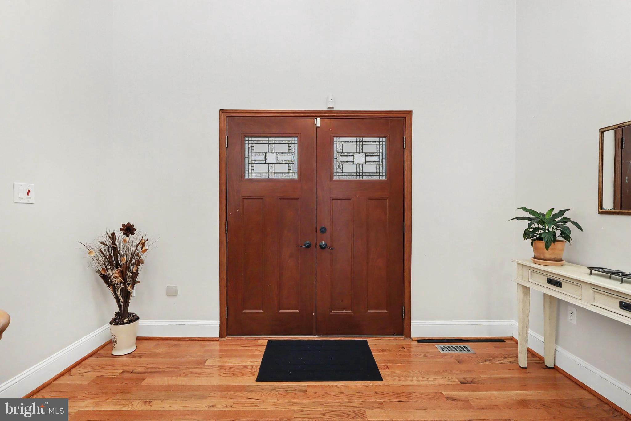 COLESVILLE OUTSIDE - Residential