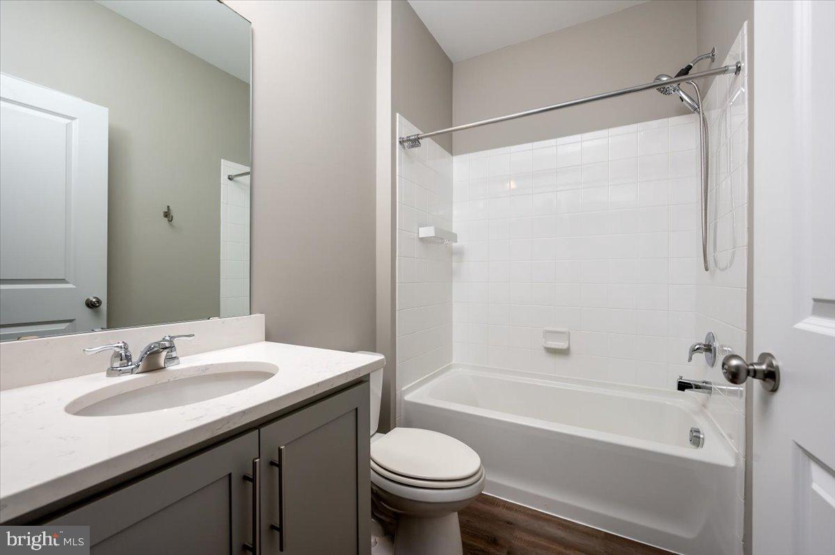 SEVERN MEADOWS - Residential