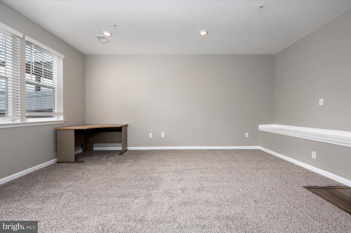 SEVERN MEADOWS - Residential