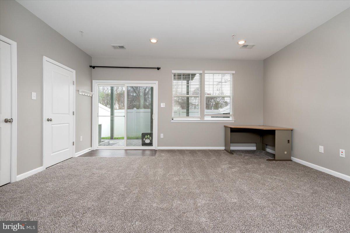 SEVERN MEADOWS - Residential