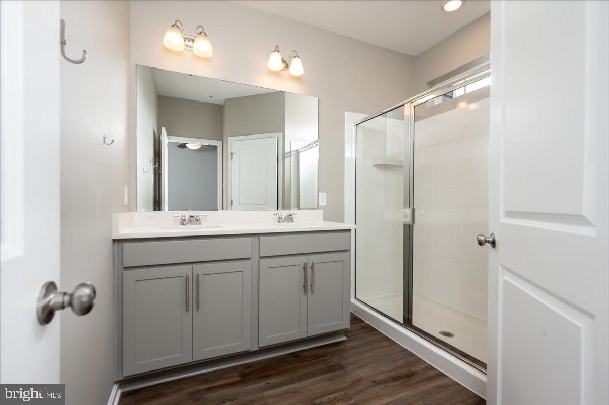 SEVERN MEADOWS - Residential