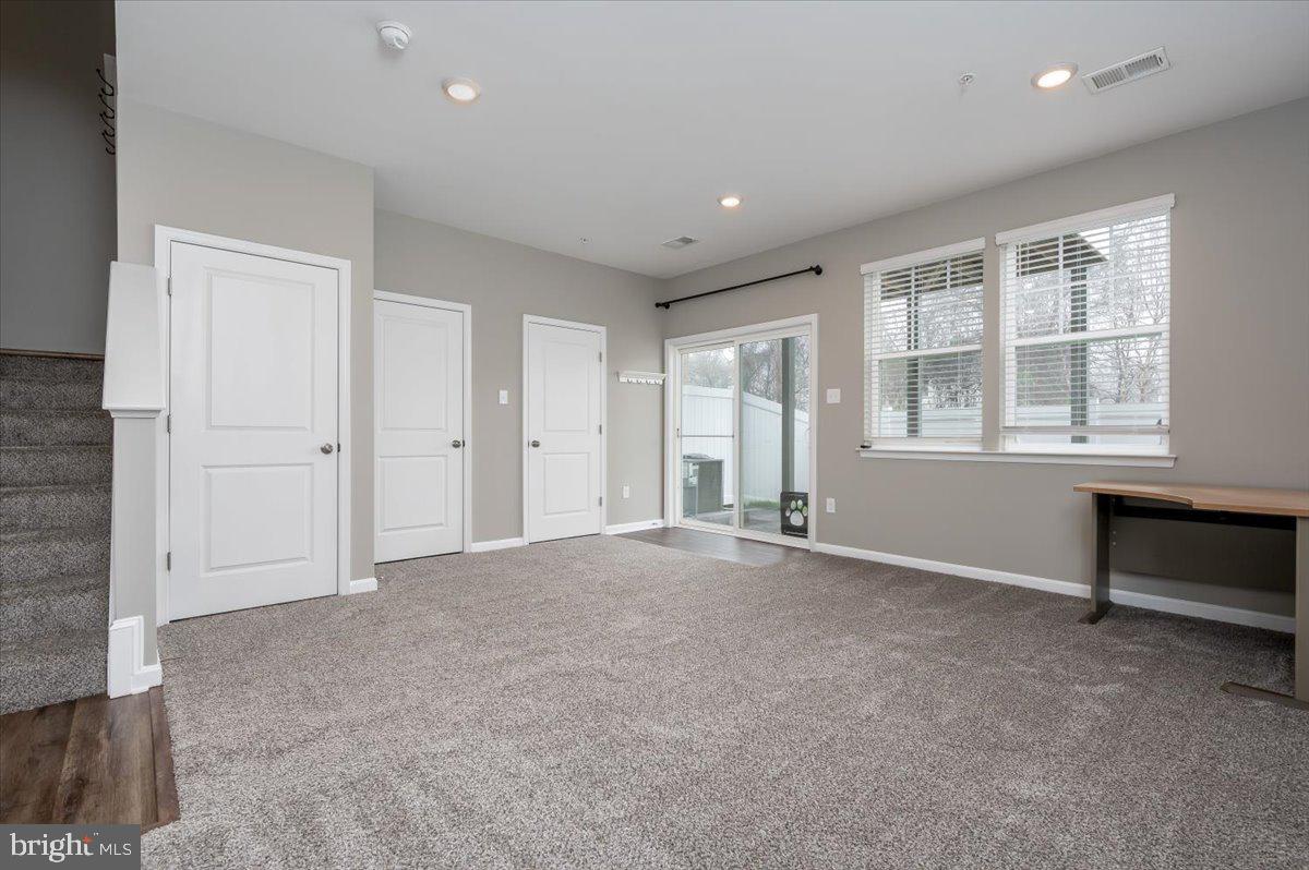 SEVERN MEADOWS - Residential