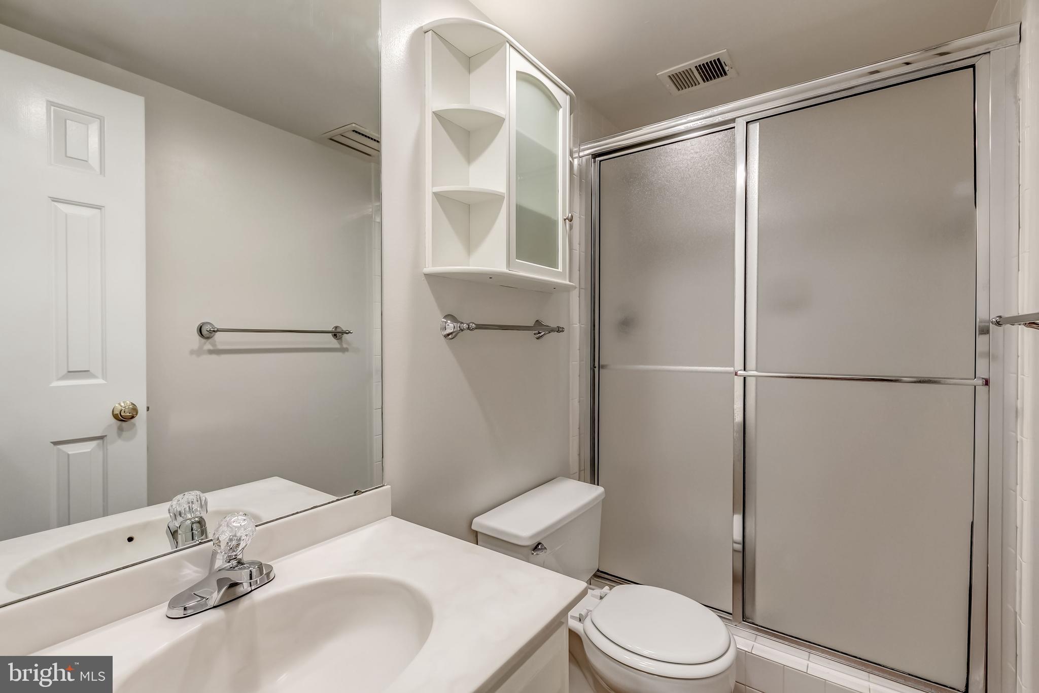 MADISON OF MCLEAN - Residential