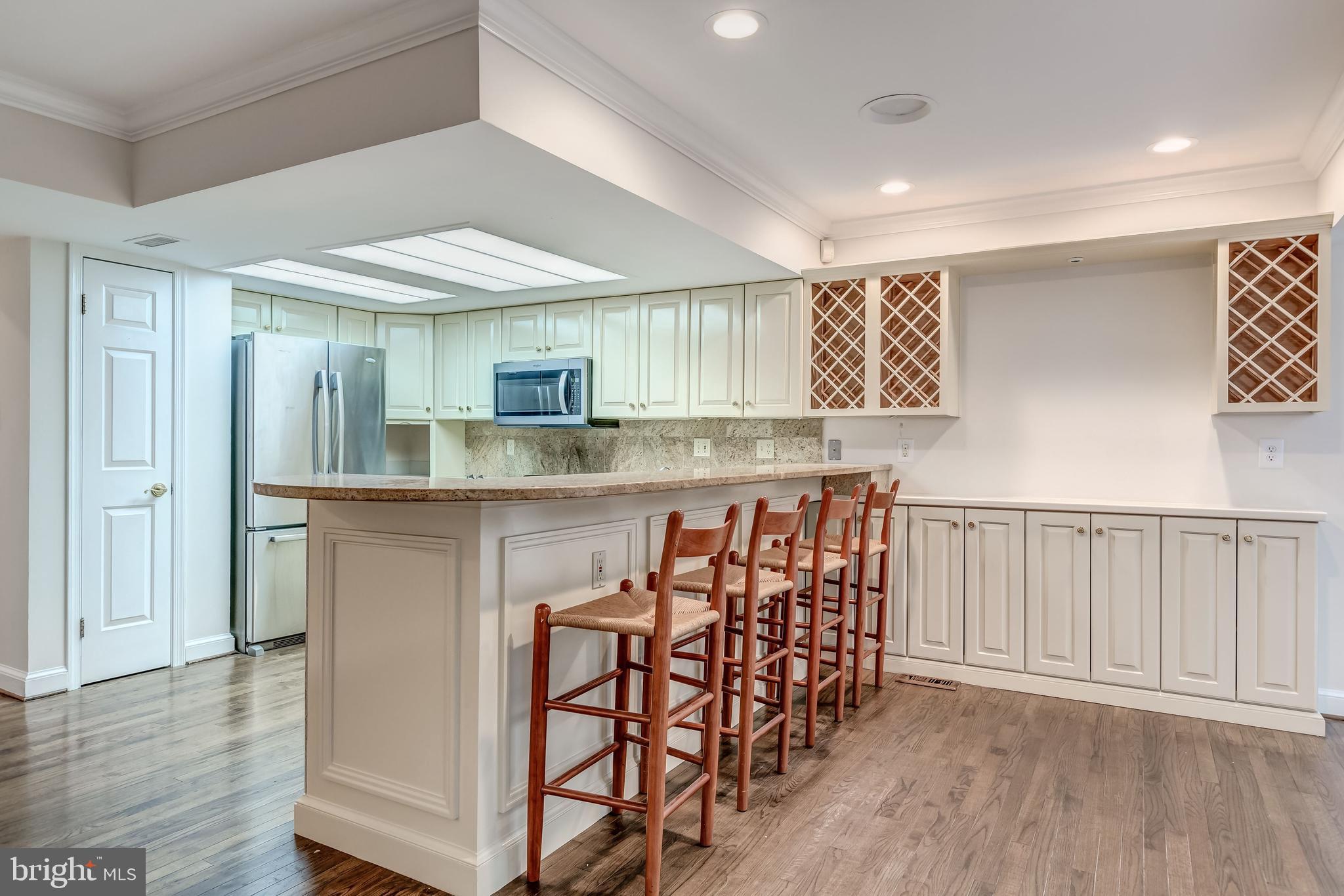 MADISON OF MCLEAN - Residential