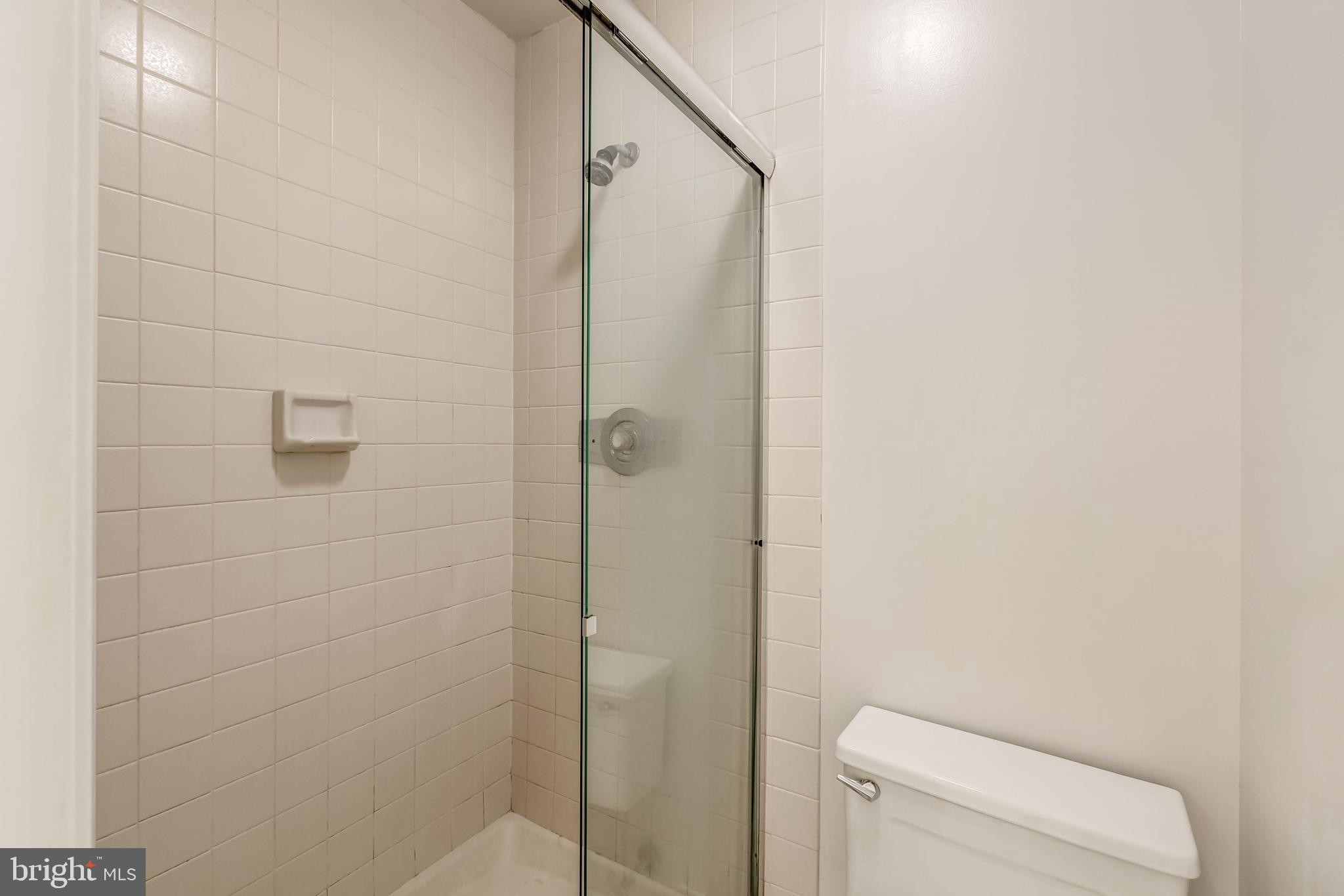 MADISON OF MCLEAN - Residential