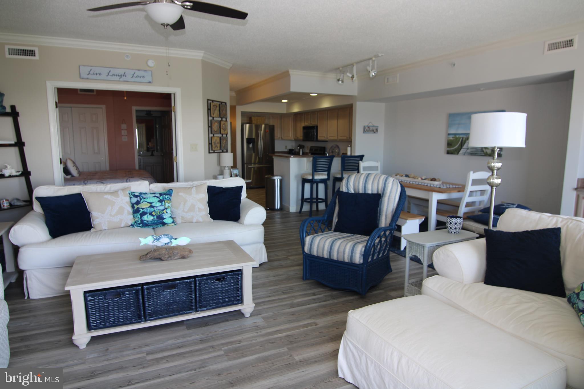 1021 W MAIN STREET 404