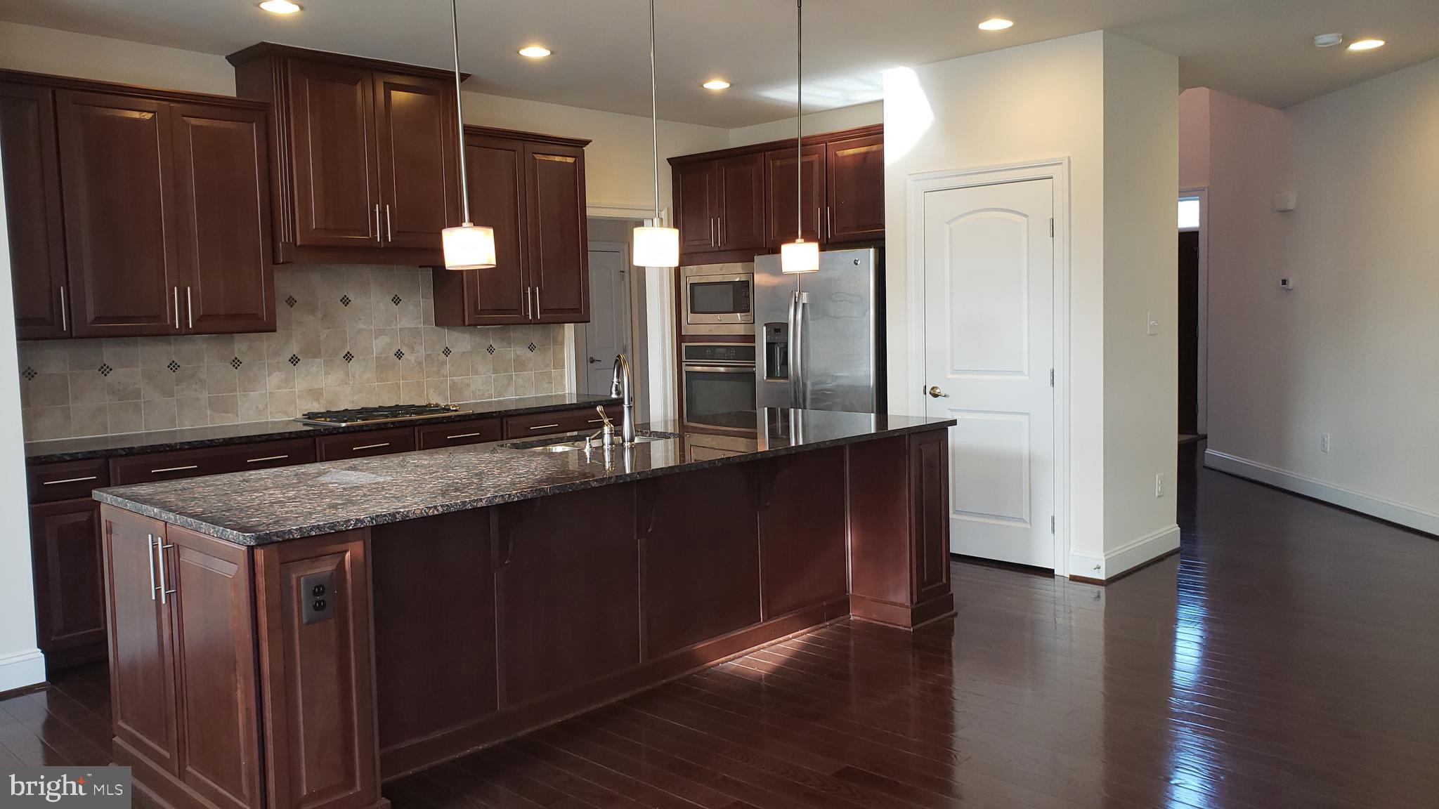 MARBURY - Residential Lease