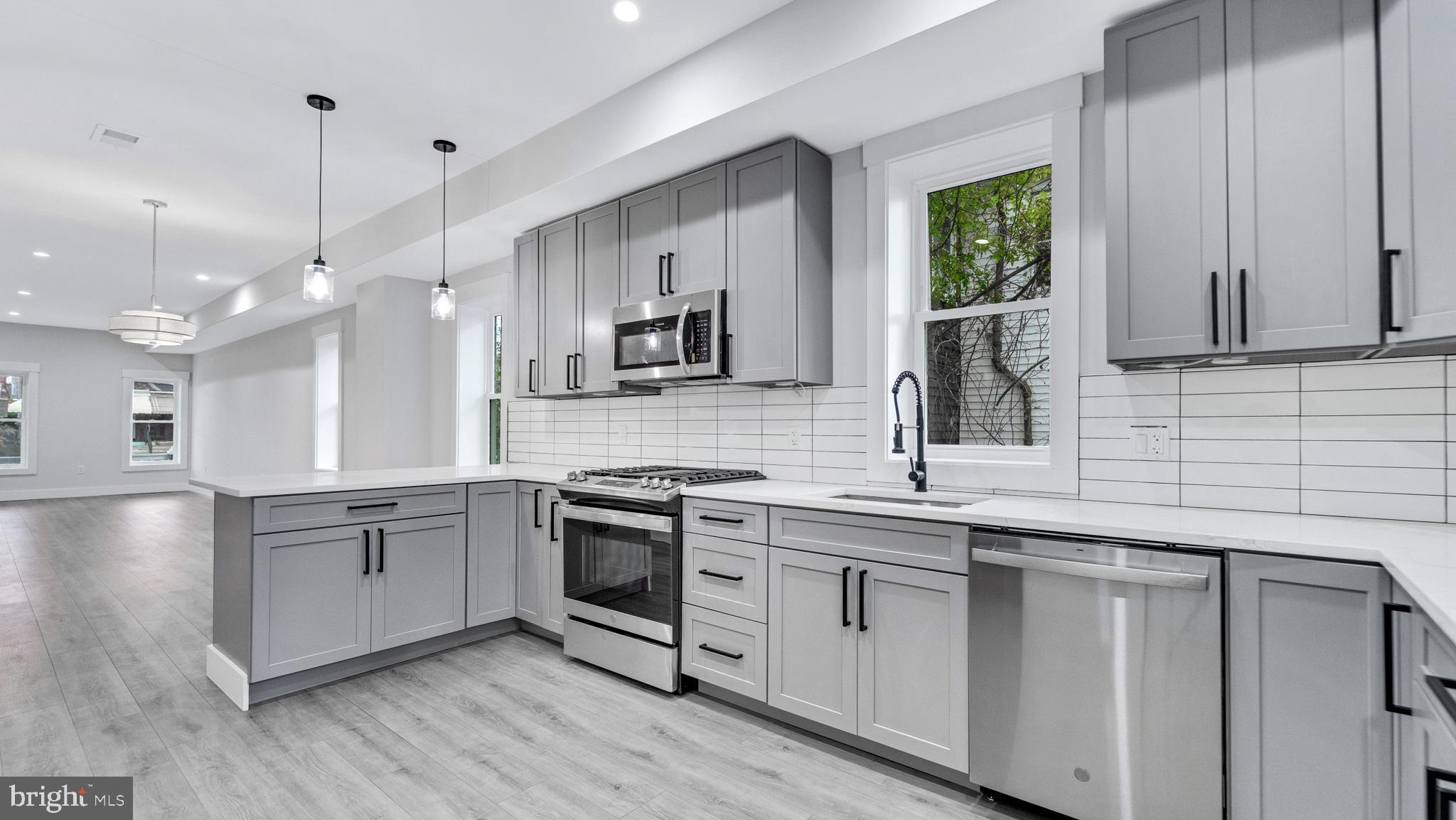 PARK HEIGHTS - Residential