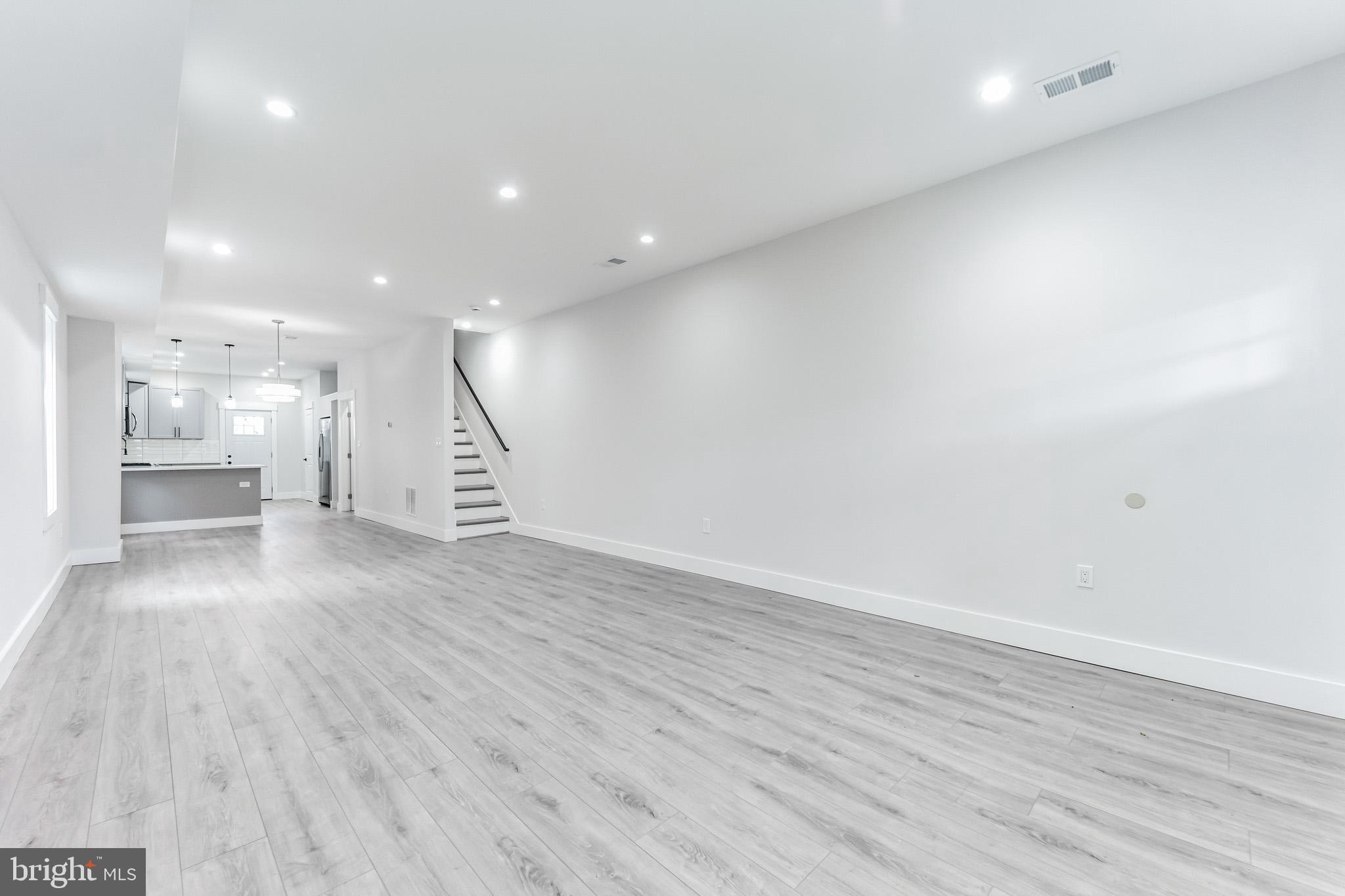 PARK HEIGHTS - Residential