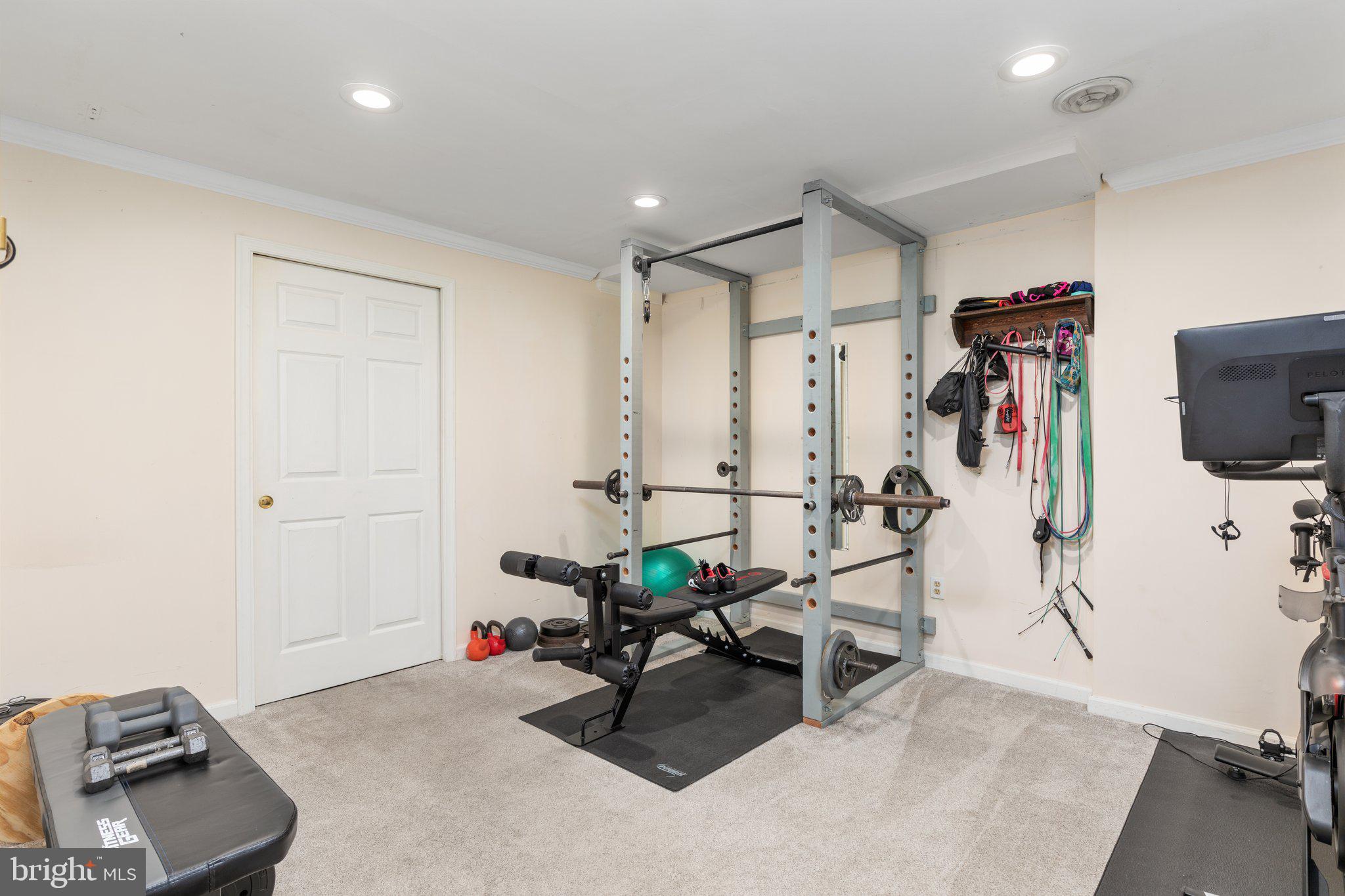 STEEPLE CHASE - Residential