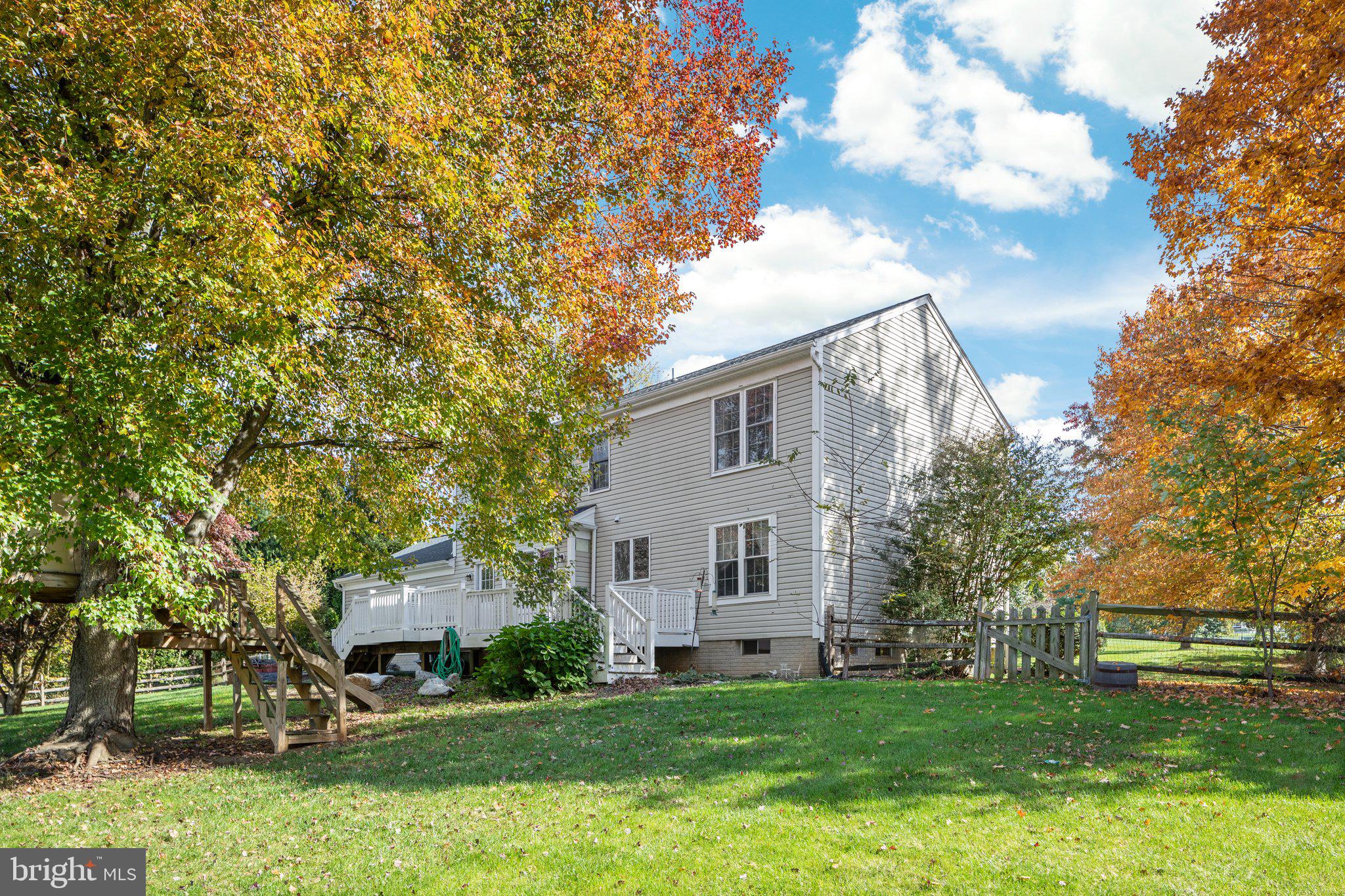 STEEPLE CHASE - Residential