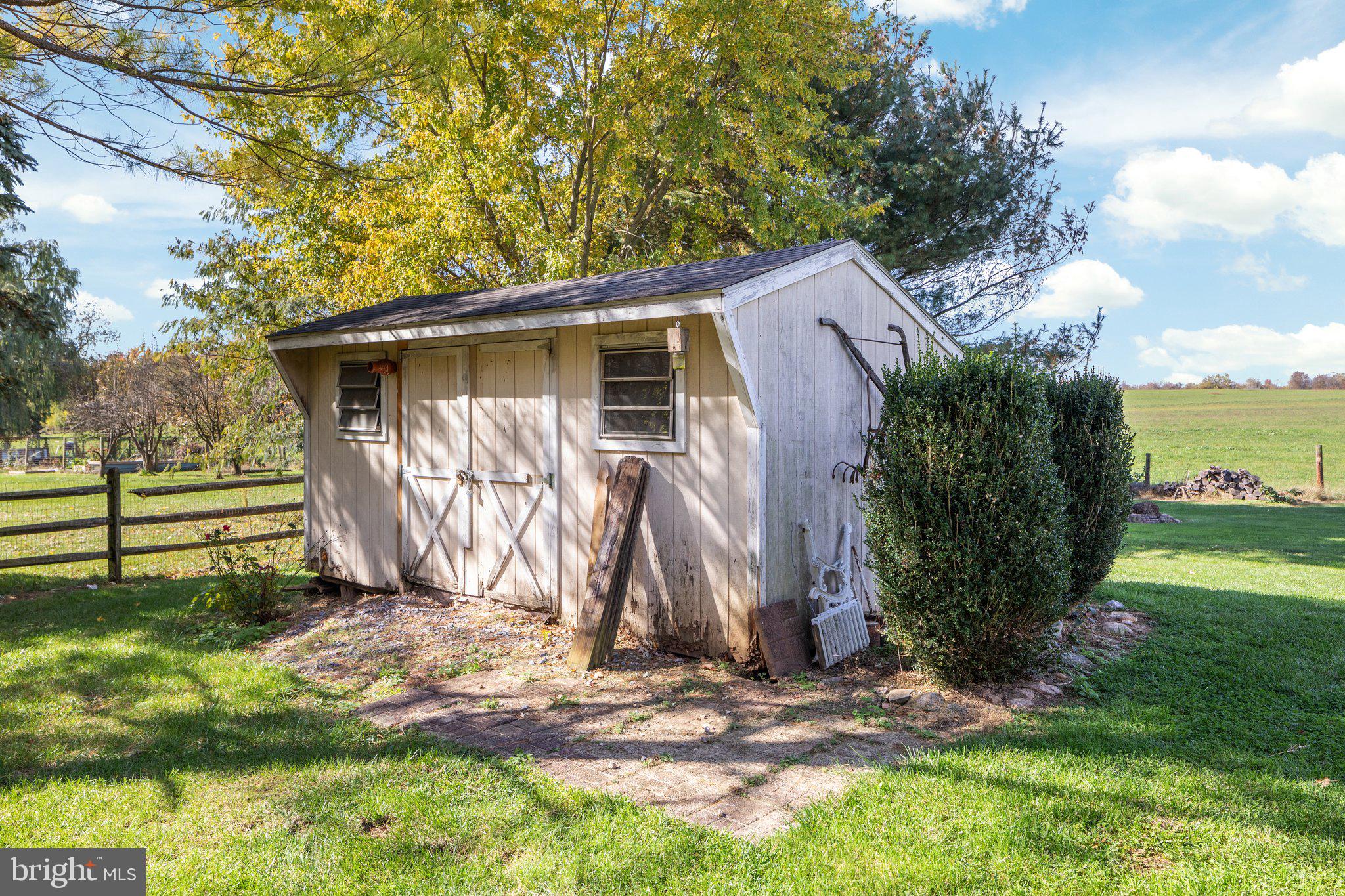 STEEPLE CHASE - Residential