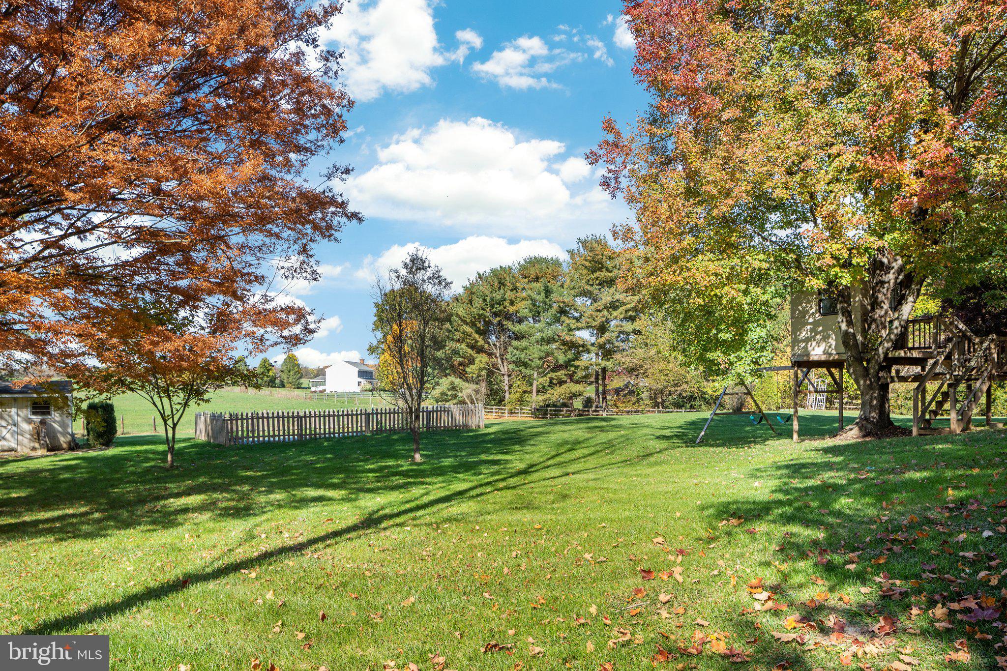 STEEPLE CHASE - Residential