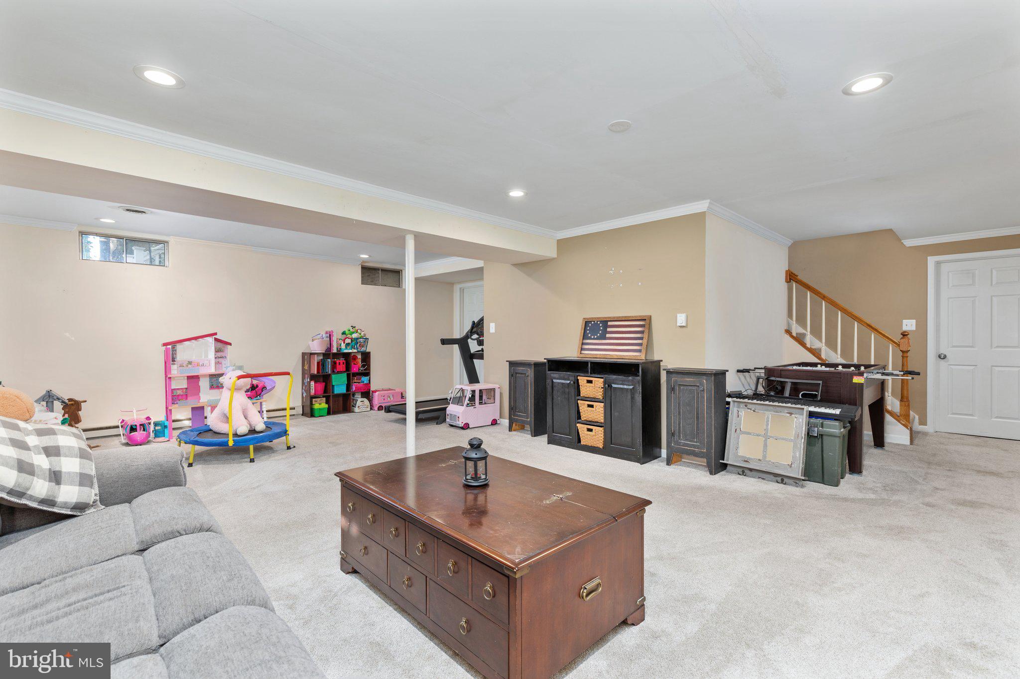 STEEPLE CHASE - Residential