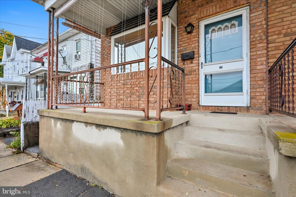 Photo of 33 Avenue A, SCHUYLKILL HAVEN, PA 17972 (MLS # PASK2024044)