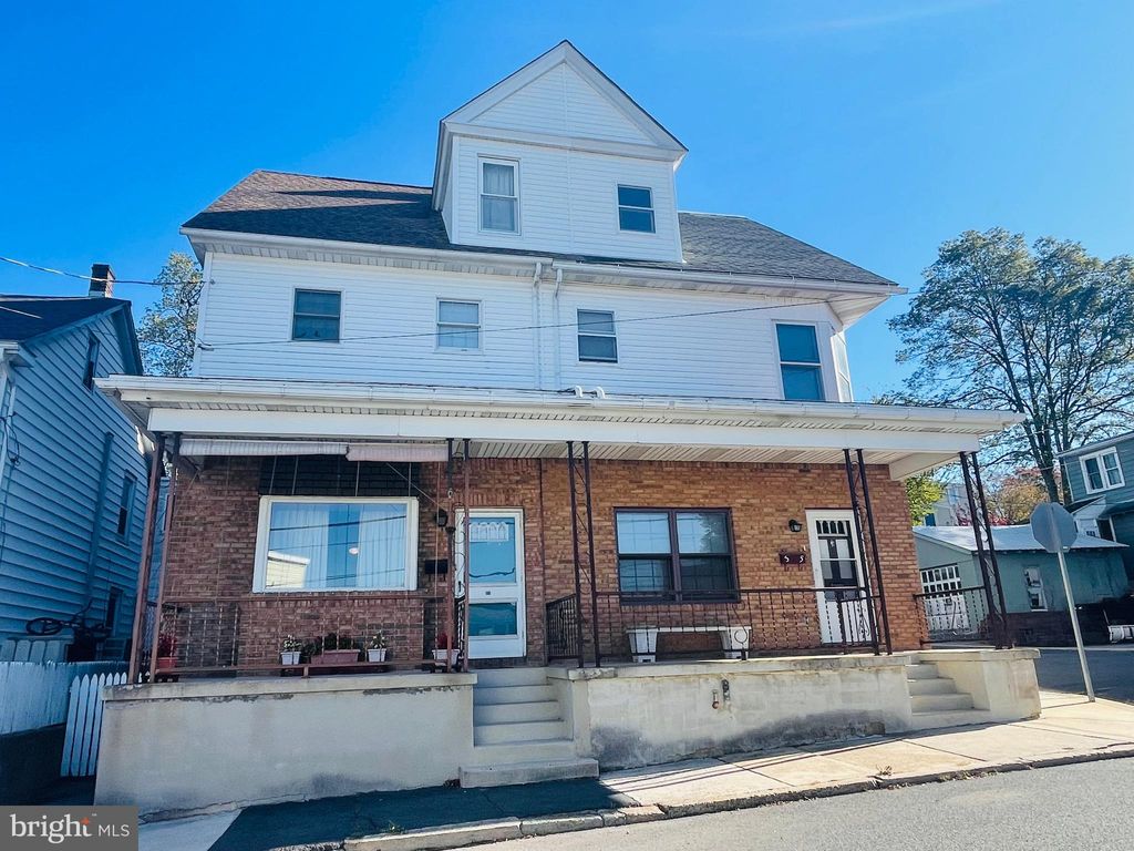 Photo of 33 Avenue A, SCHUYLKILL HAVEN, PA 17972 (MLS # PASK2024044)