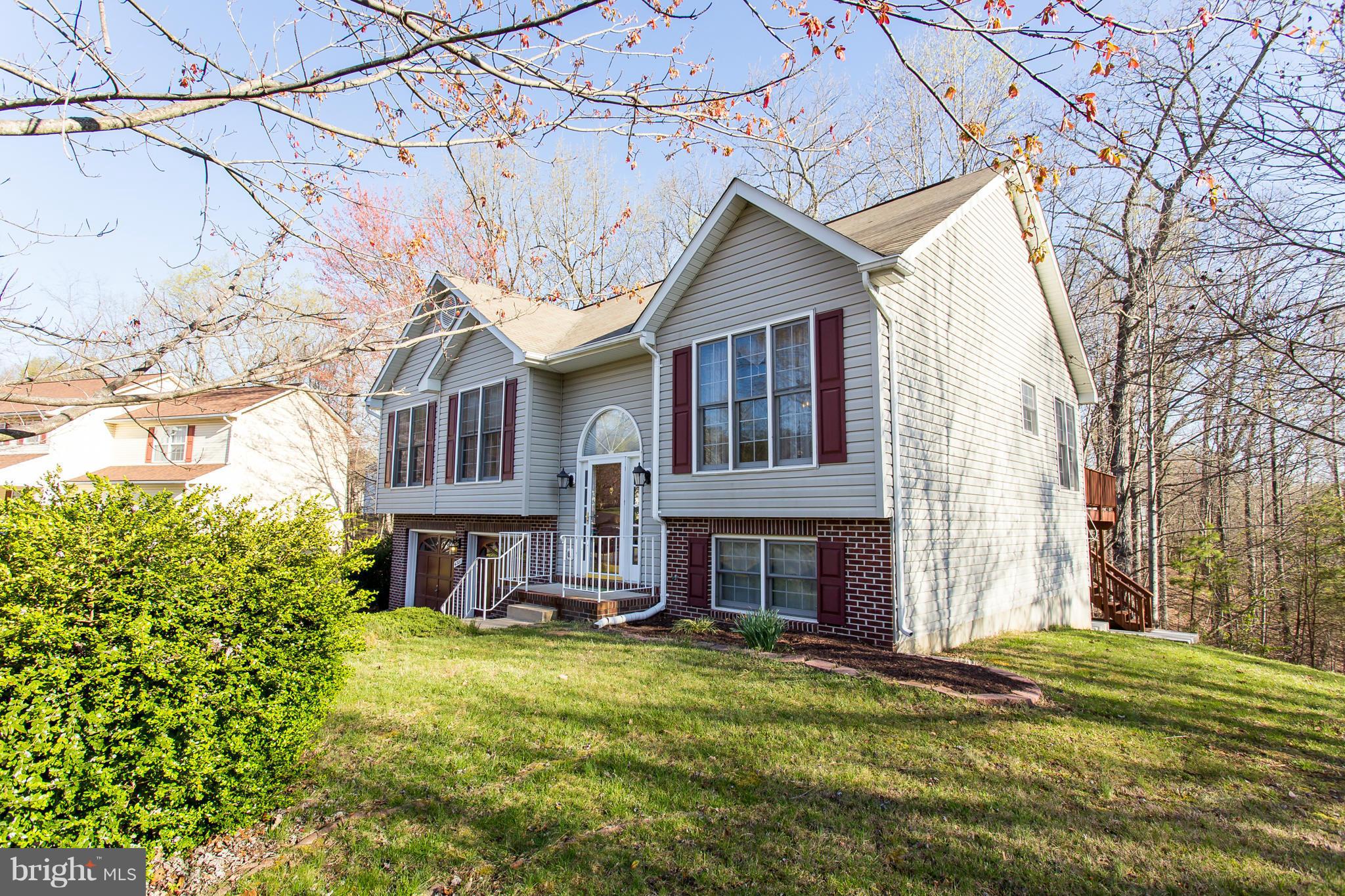 LEE'S HILL - Residential