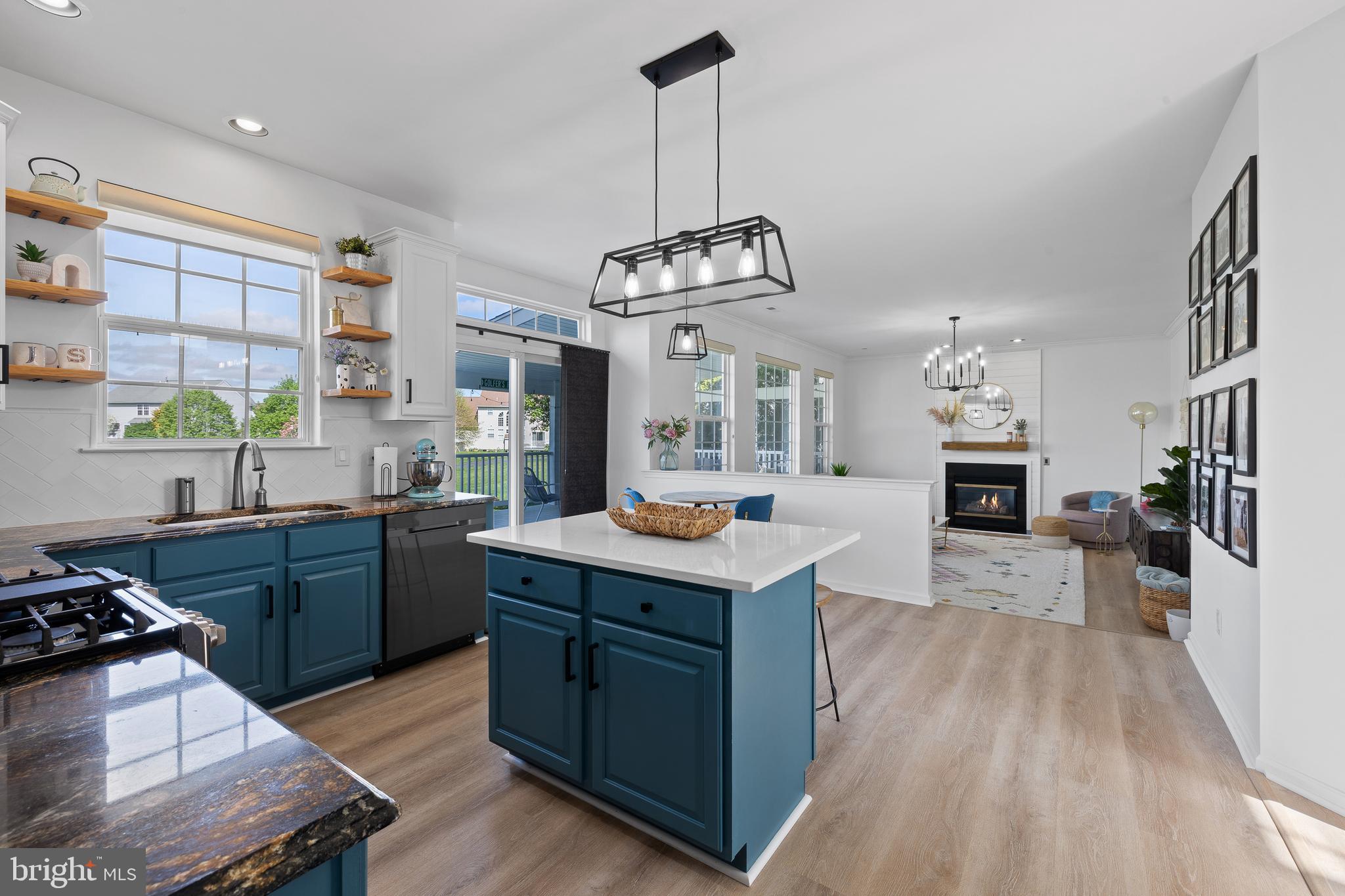 BELLA VISTA - Residential