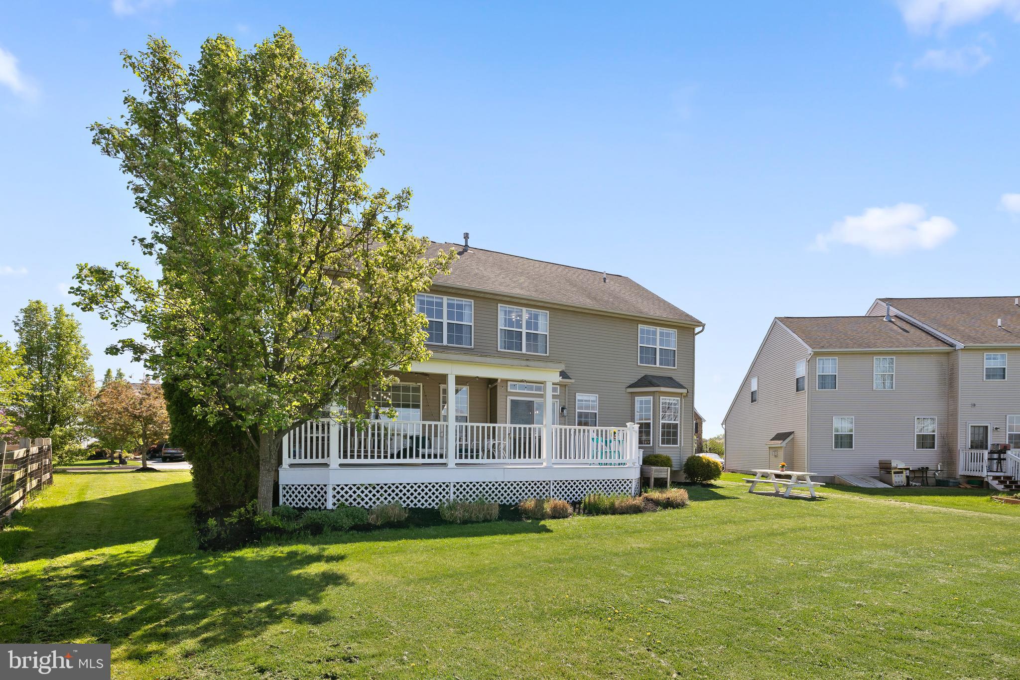 BELLA VISTA - Residential