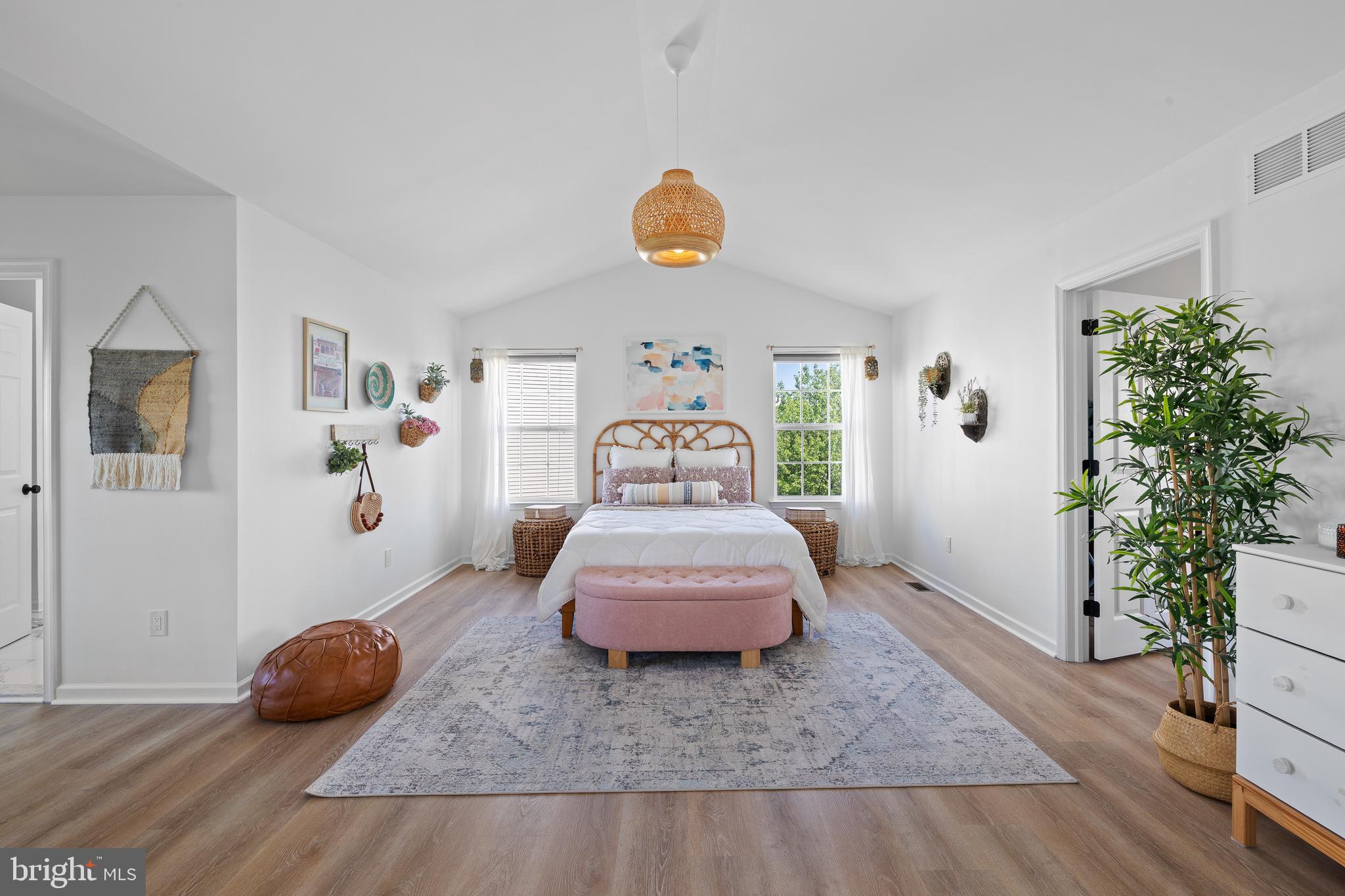 BELLA VISTA - Residential