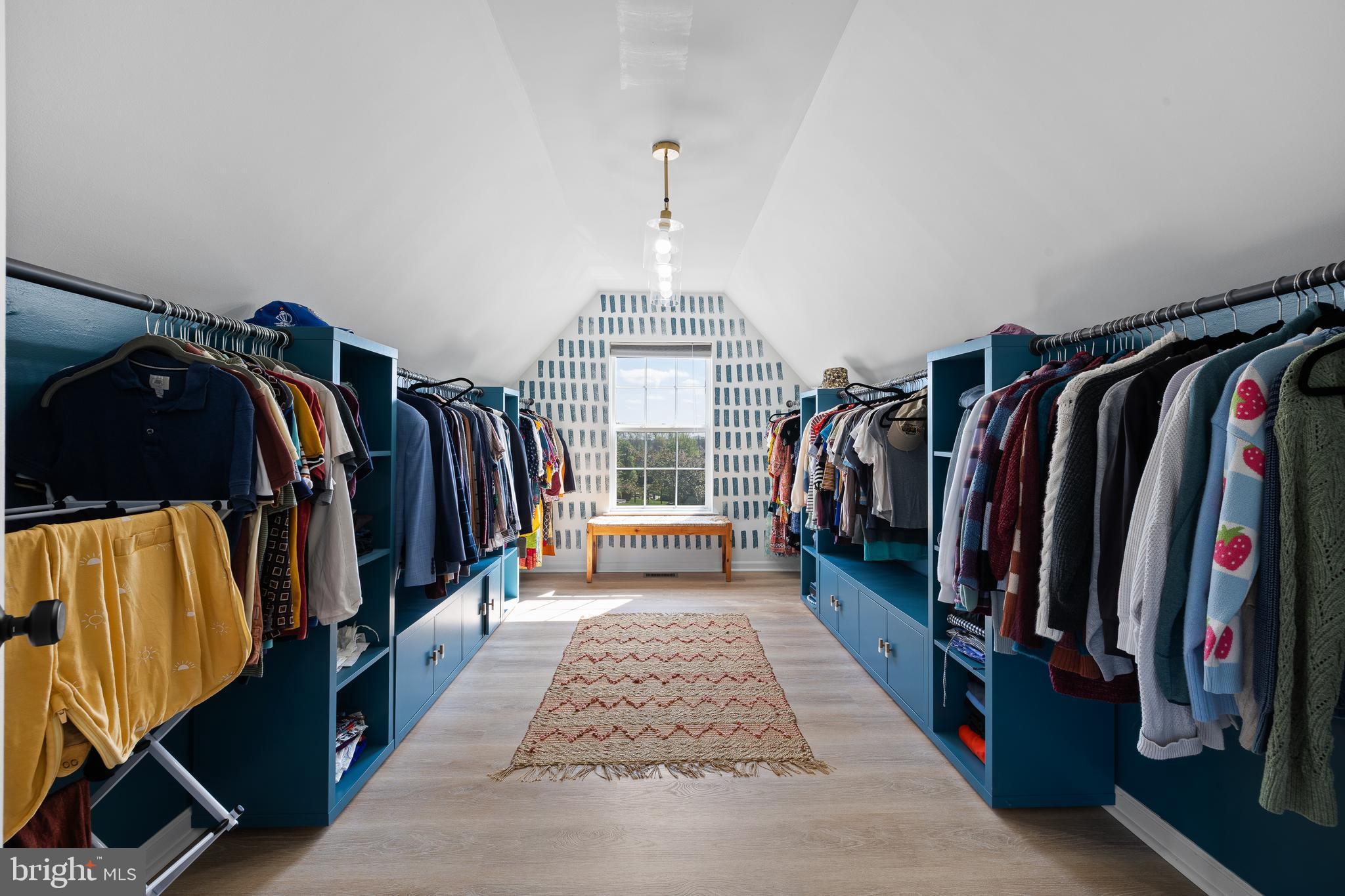 BELLA VISTA - Residential