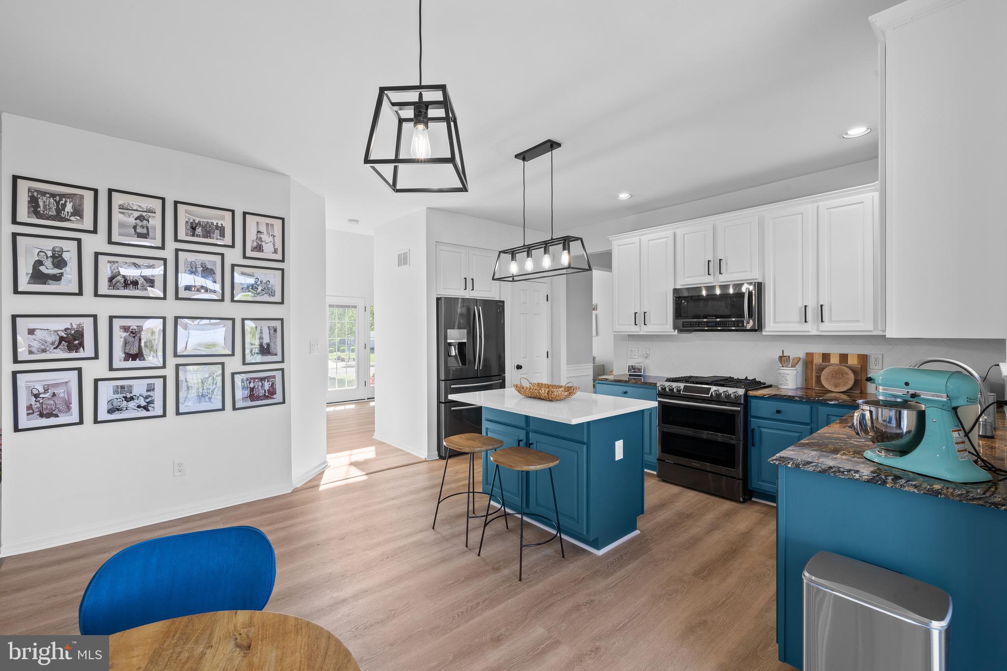 BELLA VISTA - Residential