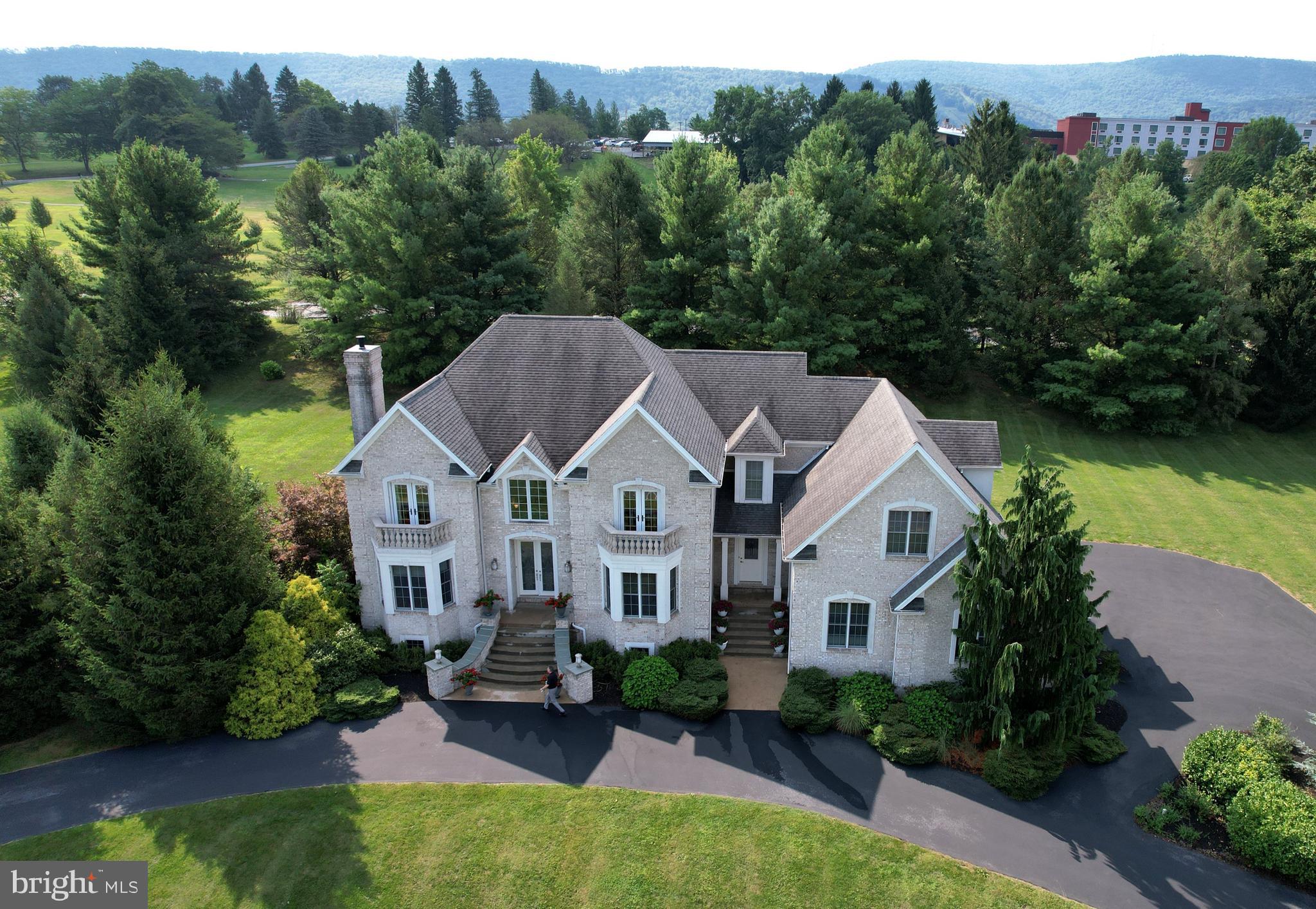 ASPEN HEIGHTS - Residential