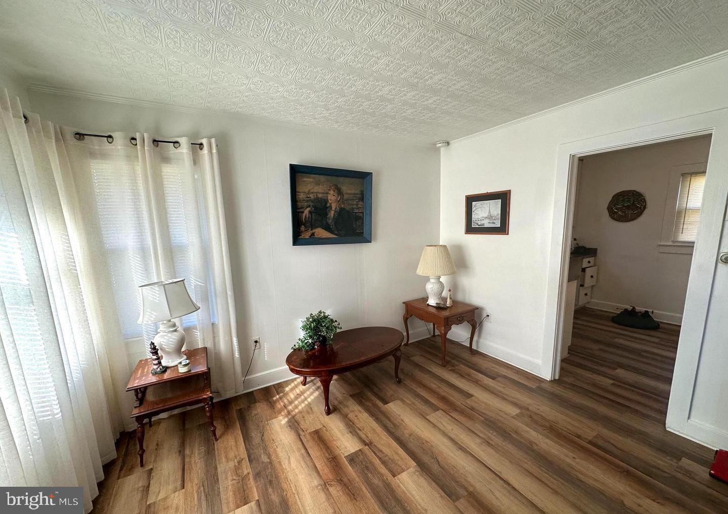 ST. AUBINS - Residential Lease