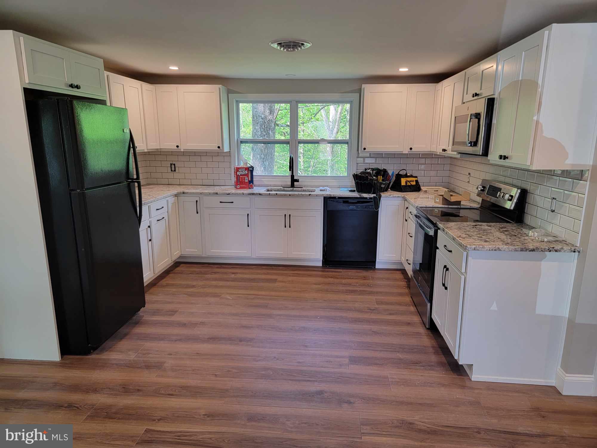 1341 LYTER ROAD