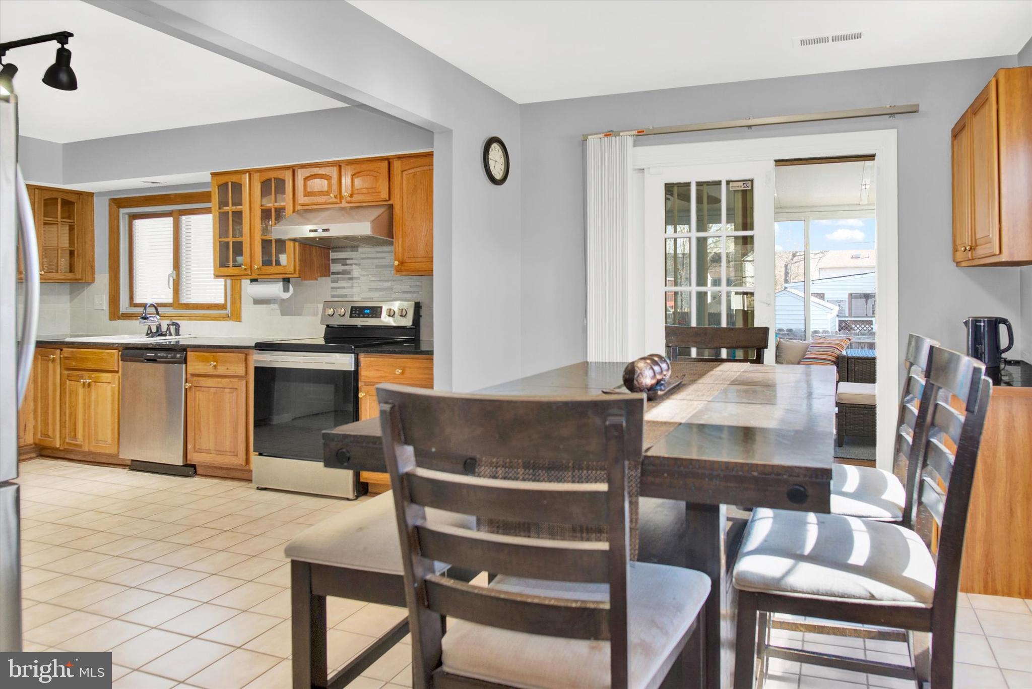 OAKTREE SUB PLAT ONE - Residential Lease